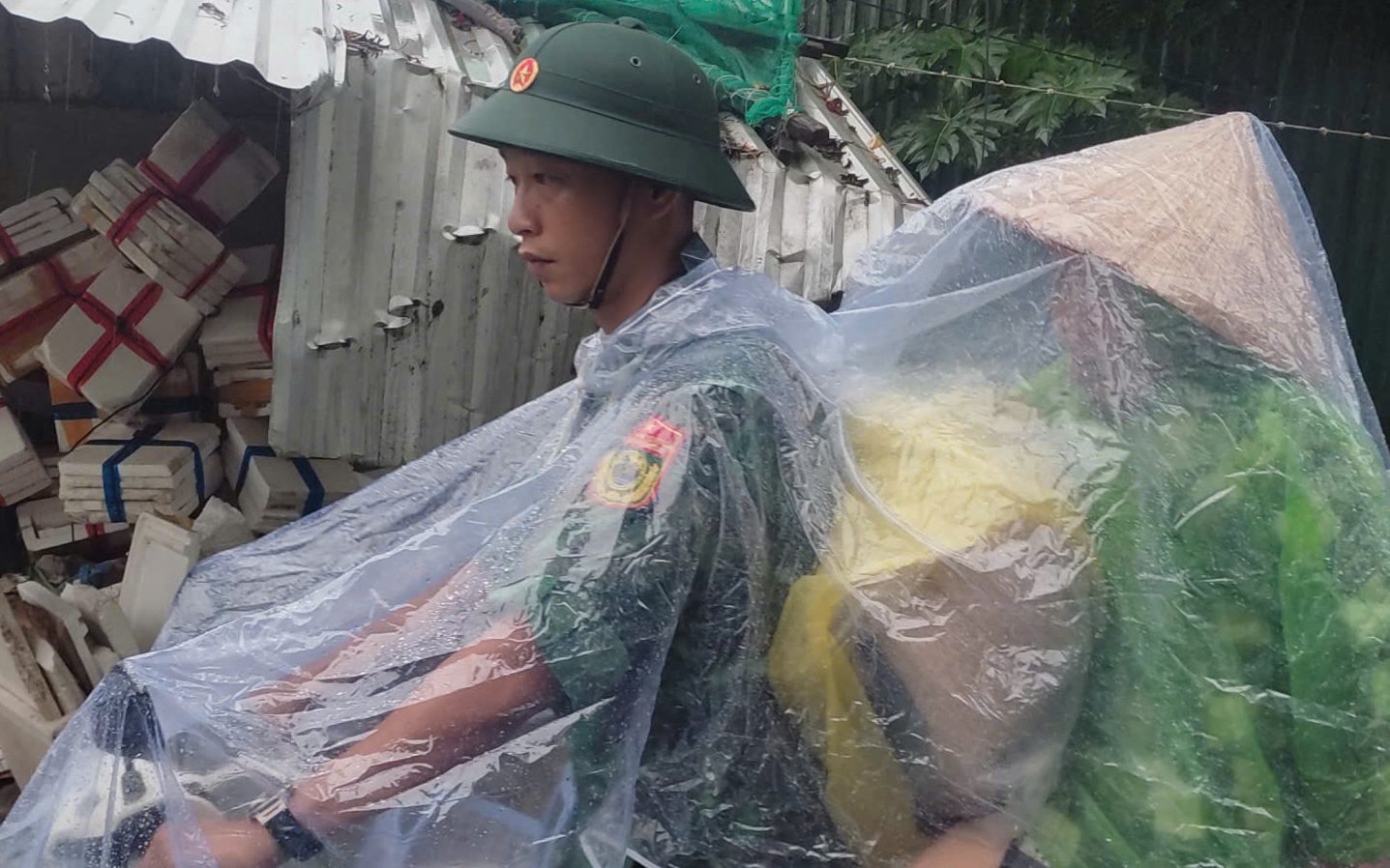 Ứng ph&oacute; với b&atilde;o số 13 Kalmaegi, Gia Lai cấm người d&acirc;n ra đường từ 16 giờ chiều nay - Ảnh 2.