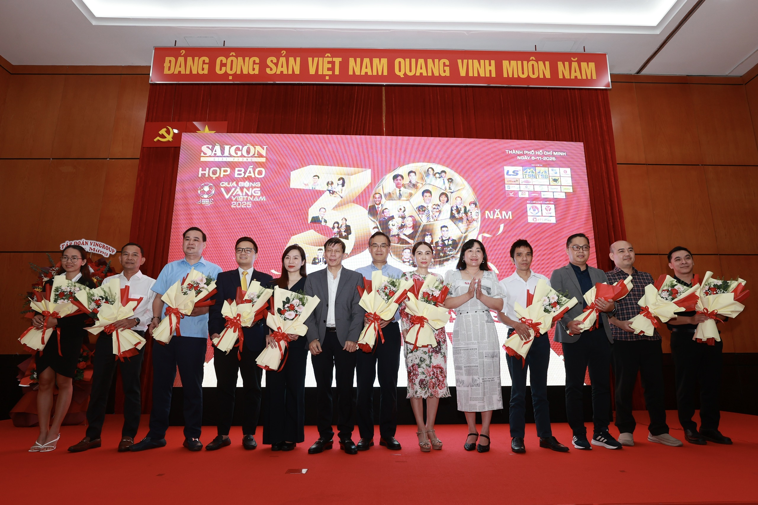 Quả b&oacute;ng v&agrave;ng Việt Nam 2025: Dấu mốc 30 năm t&ocirc;n vinh những ng&ocirc;i sao b&oacute;ng đ&aacute; - Ảnh 6.