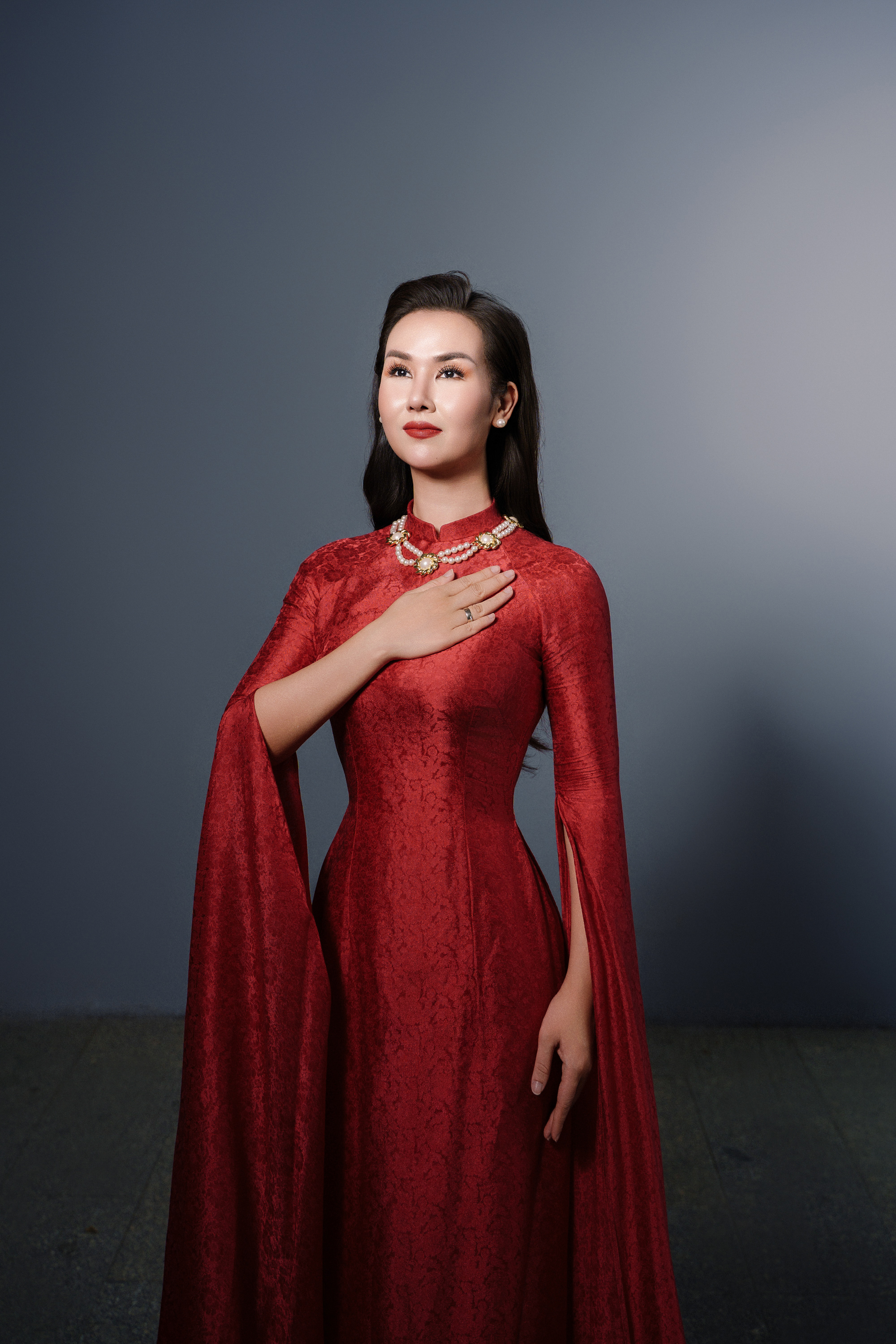 V&otilde; Hạ Tr&acirc;m ra mắt MV "ngh&igrave;n tỉ": Chuyện g&igrave; đ&atilde; xảy ra?   - Ảnh 3.