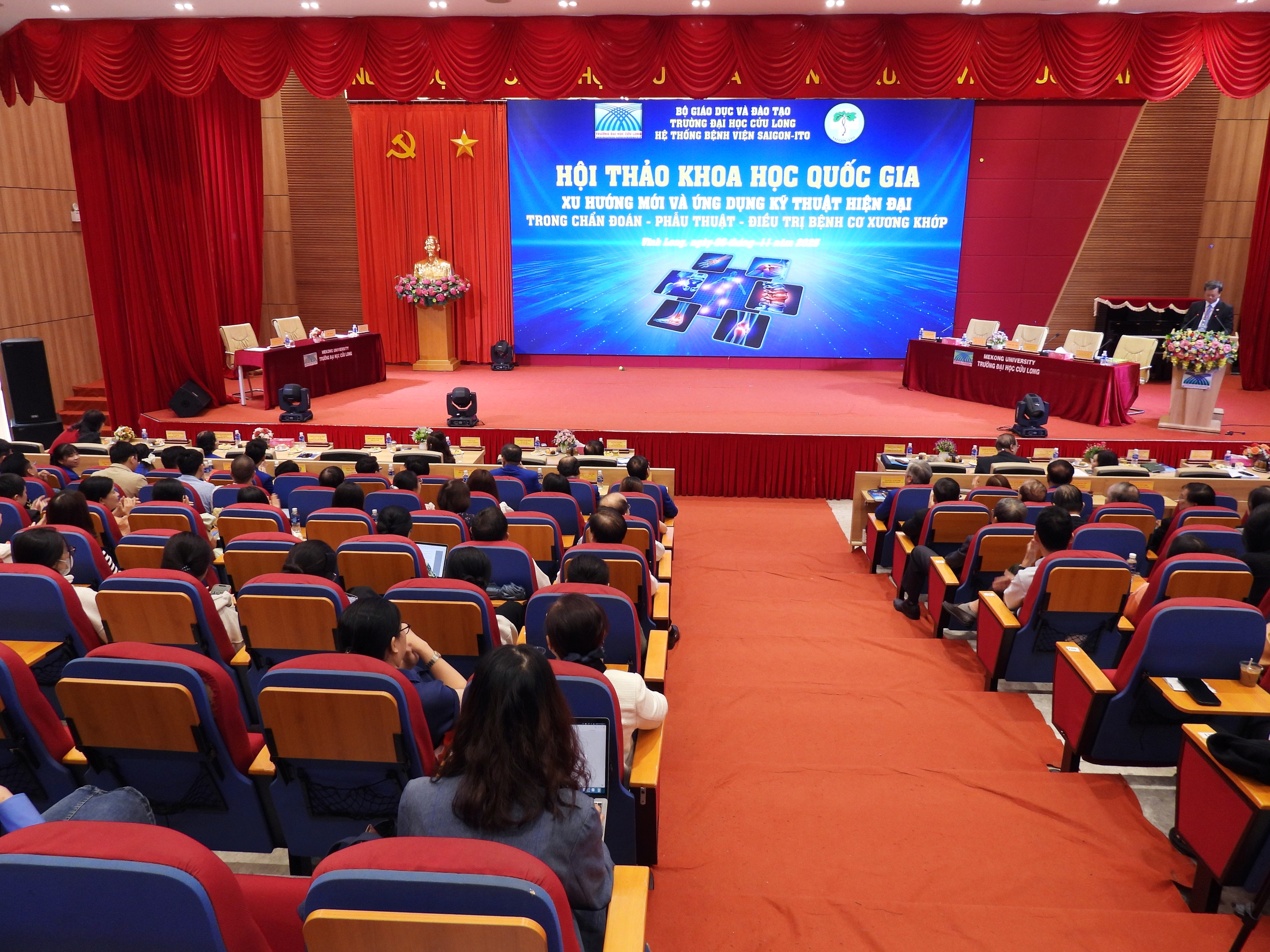Hội thảo khoa học về cơ xương khớp tổ chức tại Trường Đại học Cửu Long - Ảnh 1.