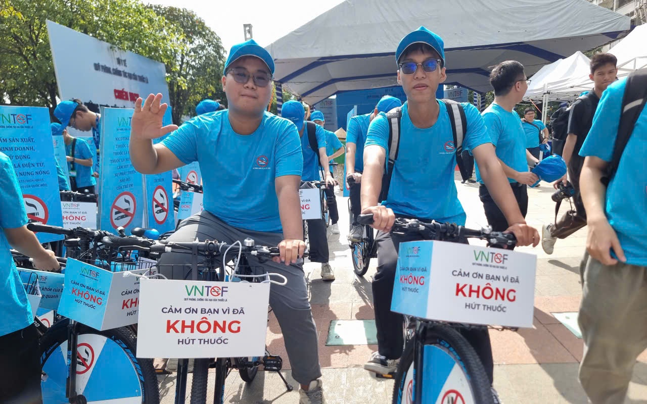 Khoảng 40.000 ca tử vong/năm liên quan đến thuốc lá