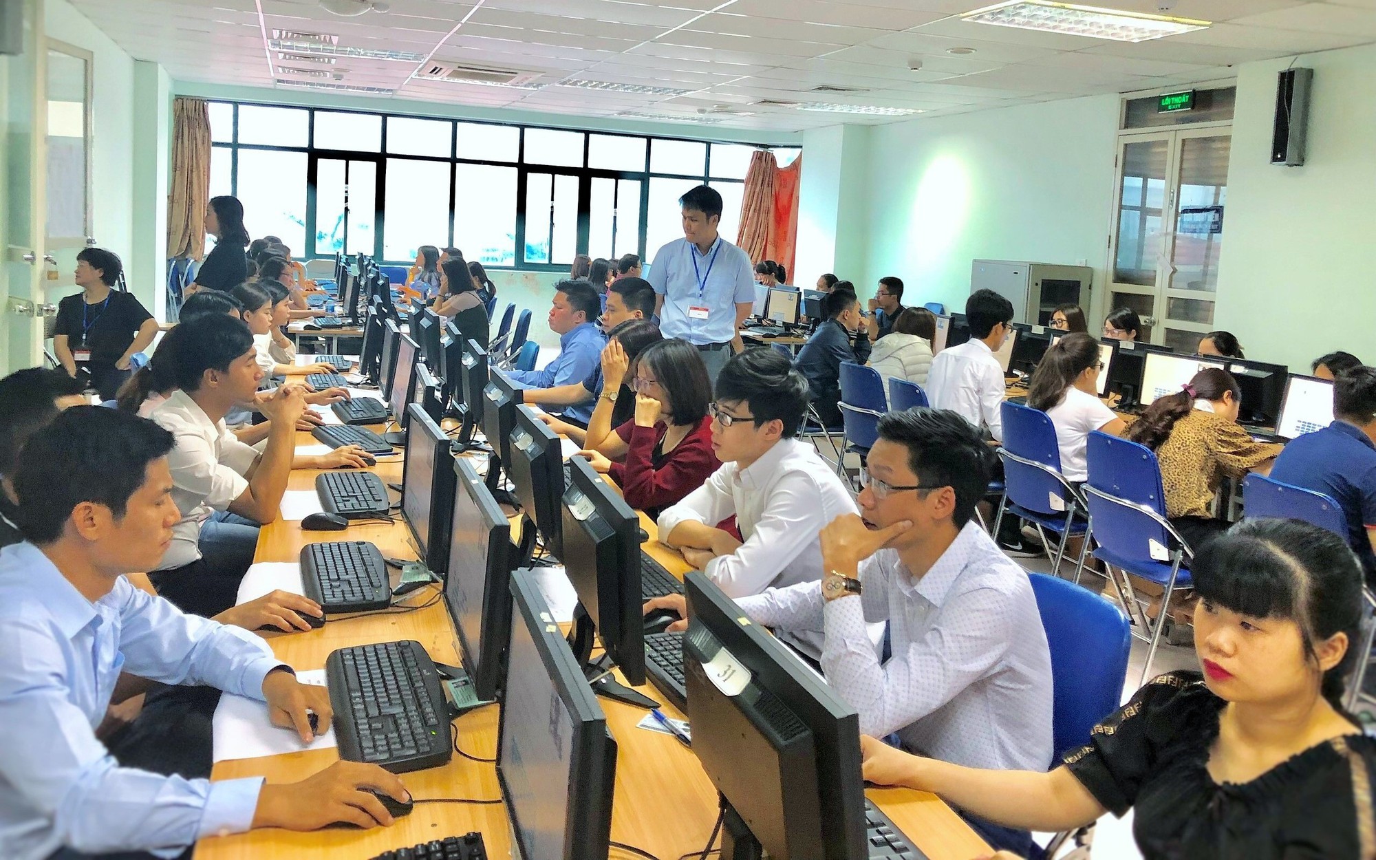Nhiều cơ quan nhà nước mở đợt tuyển dụng lớn cuối năm 2025