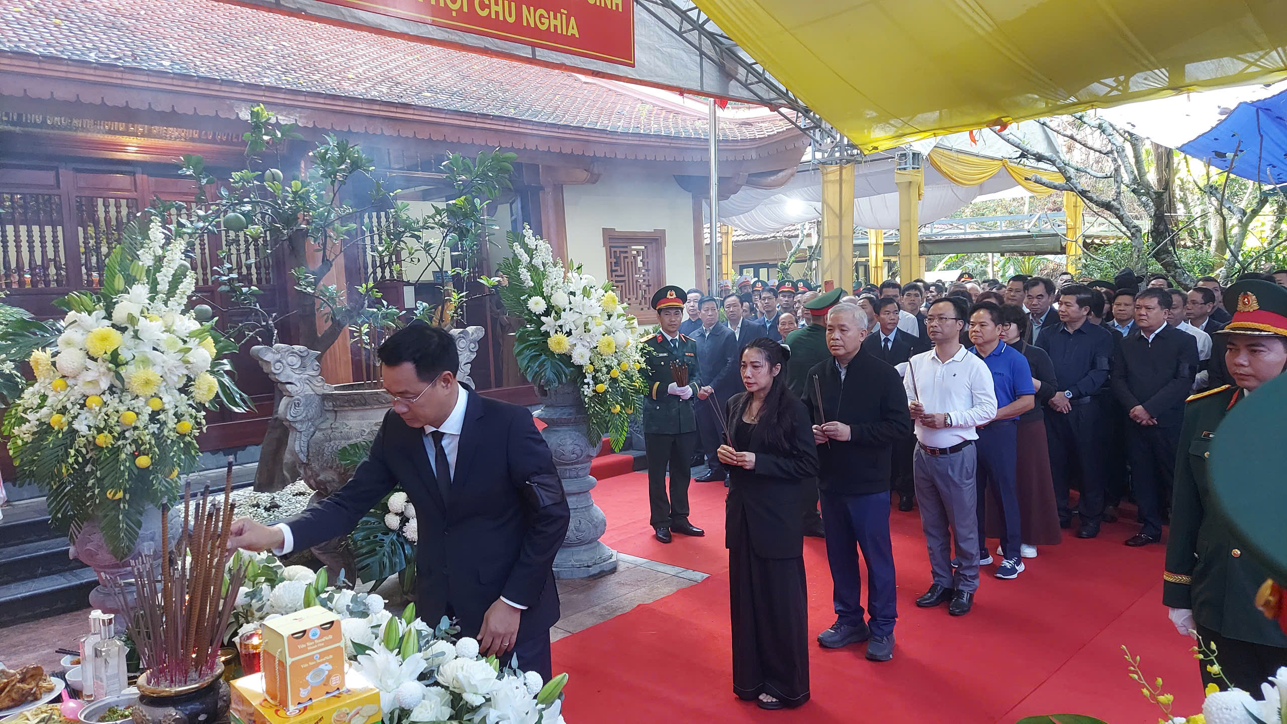 Truy điệu, an t&aacute;ng nhiều h&agrave;i cốt liệt sĩ được t&igrave;m thấy trong Hang T&aacute;m C&ocirc; - Ảnh 5.