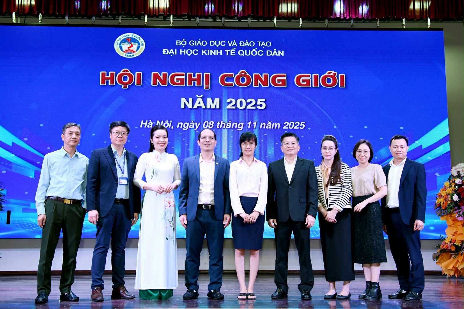 Giải bài toán làm thế nào để sinh viên ra trường có thể làm việc ngay - Ảnh 3.