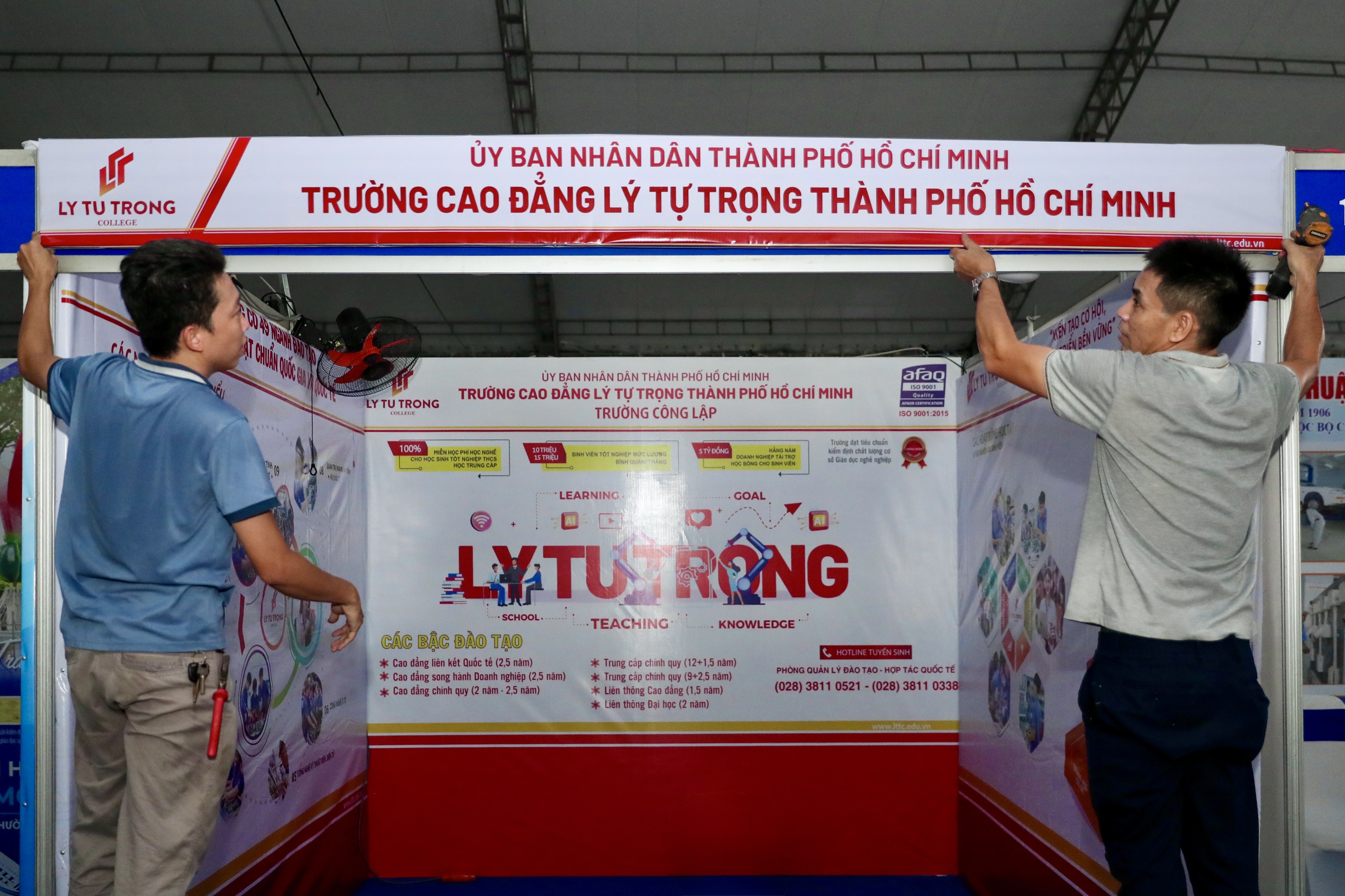 Kh&ocirc;ng kh&iacute; rộn r&agrave;ng trước ng&agrave;y khai mạc Job Link 2025 - Ảnh 12.