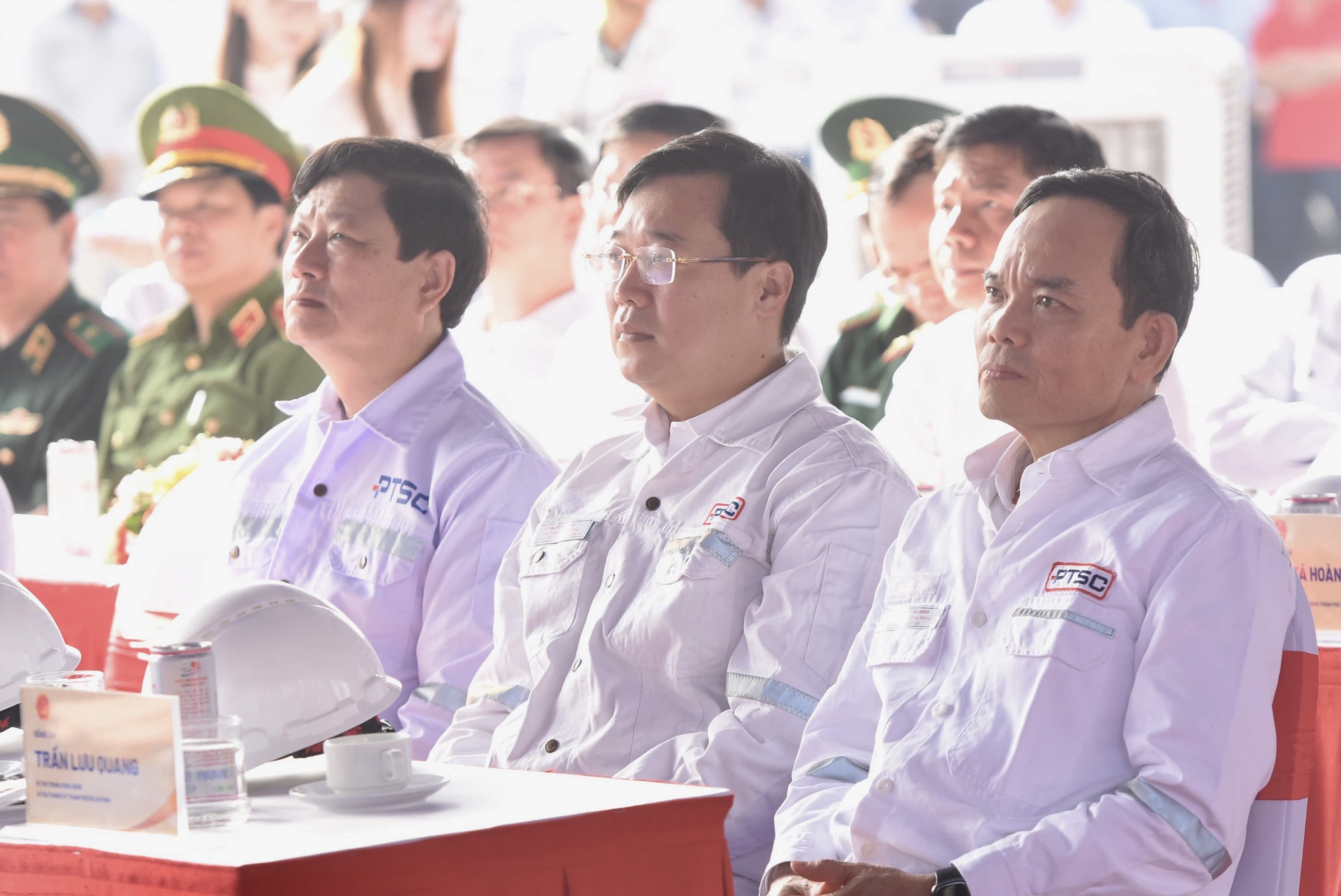 B&iacute; thư Th&agrave;nh ủy TP HCM Trần Lưu Quang dự lễ hạ thủy v&agrave; gắn biển c&ocirc;ng tr&igrave;nh tại Petrovietnam - Ảnh 3.