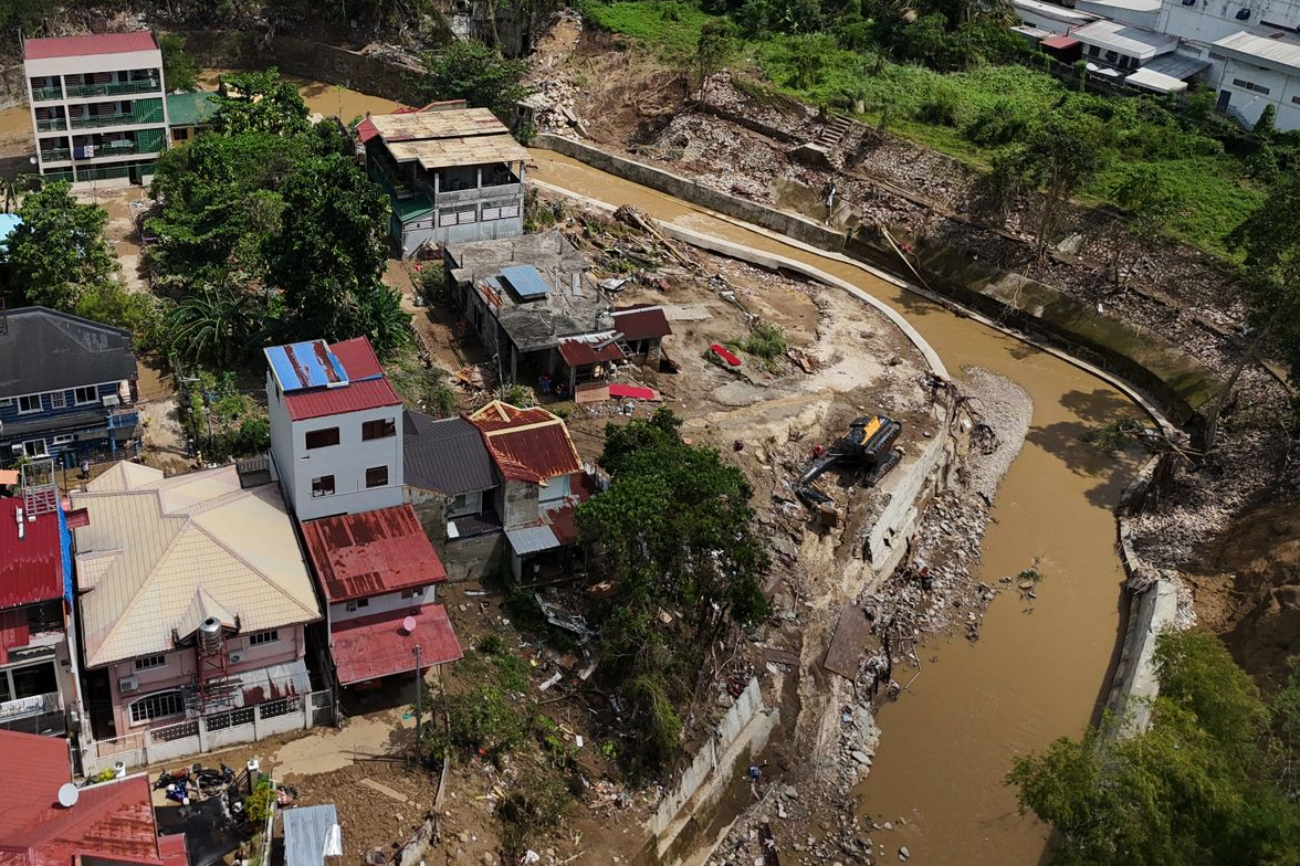 Sau Kalmaegi, Philippines ứng phó bão mạnh mới - Ảnh 1.