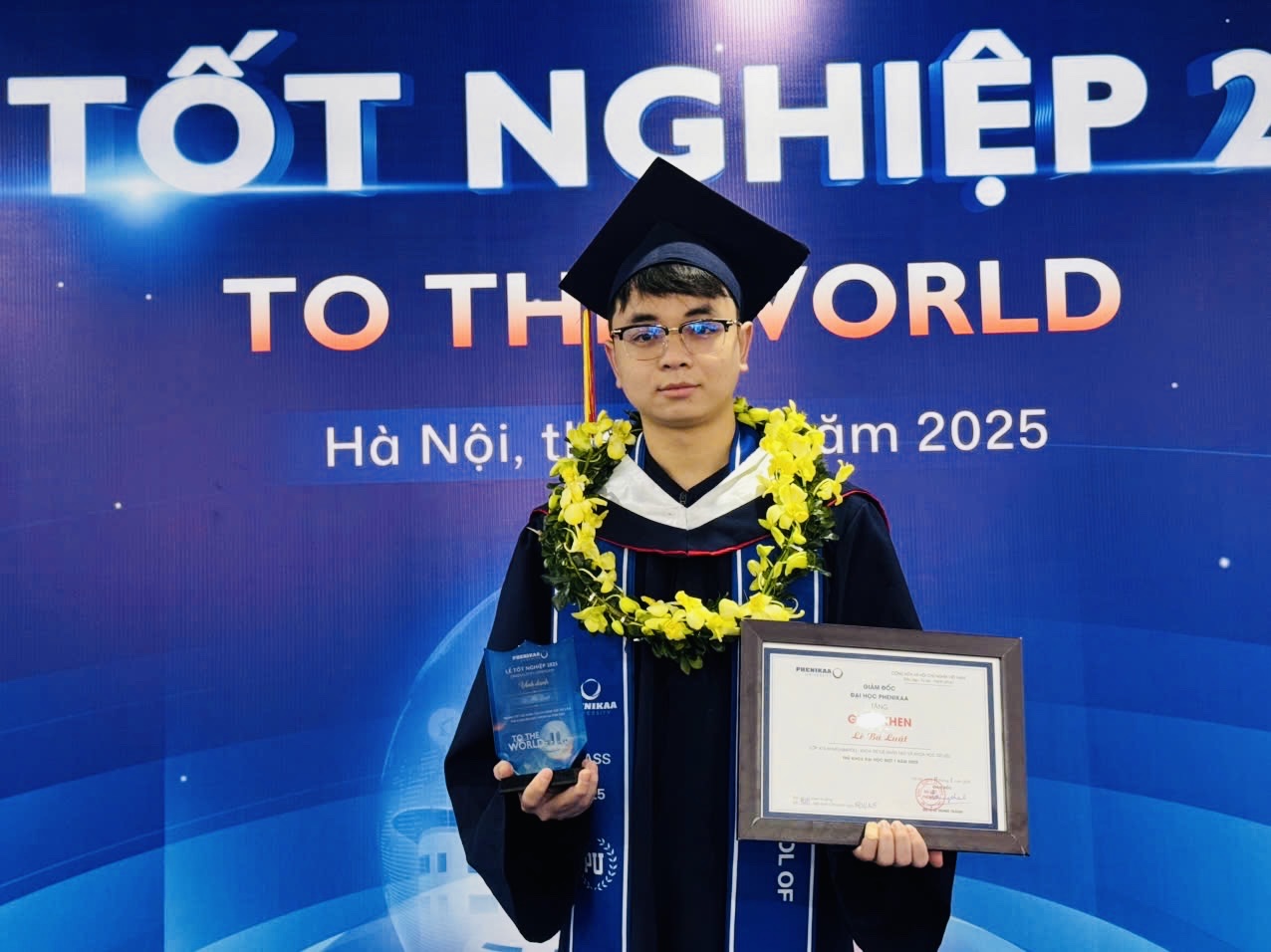 Thủ khoa sở hữu loạt b&agrave;i b&aacute;o quốc tế, gi&agrave;nh học bổng tiến sĩ tại Singapore - Ảnh 1.