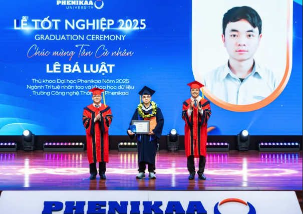 Thủ khoa sở hữu loạt b&agrave;i b&aacute;o quốc tế, gi&agrave;nh học bổng tiến sĩ tại Singapore - Ảnh 2.