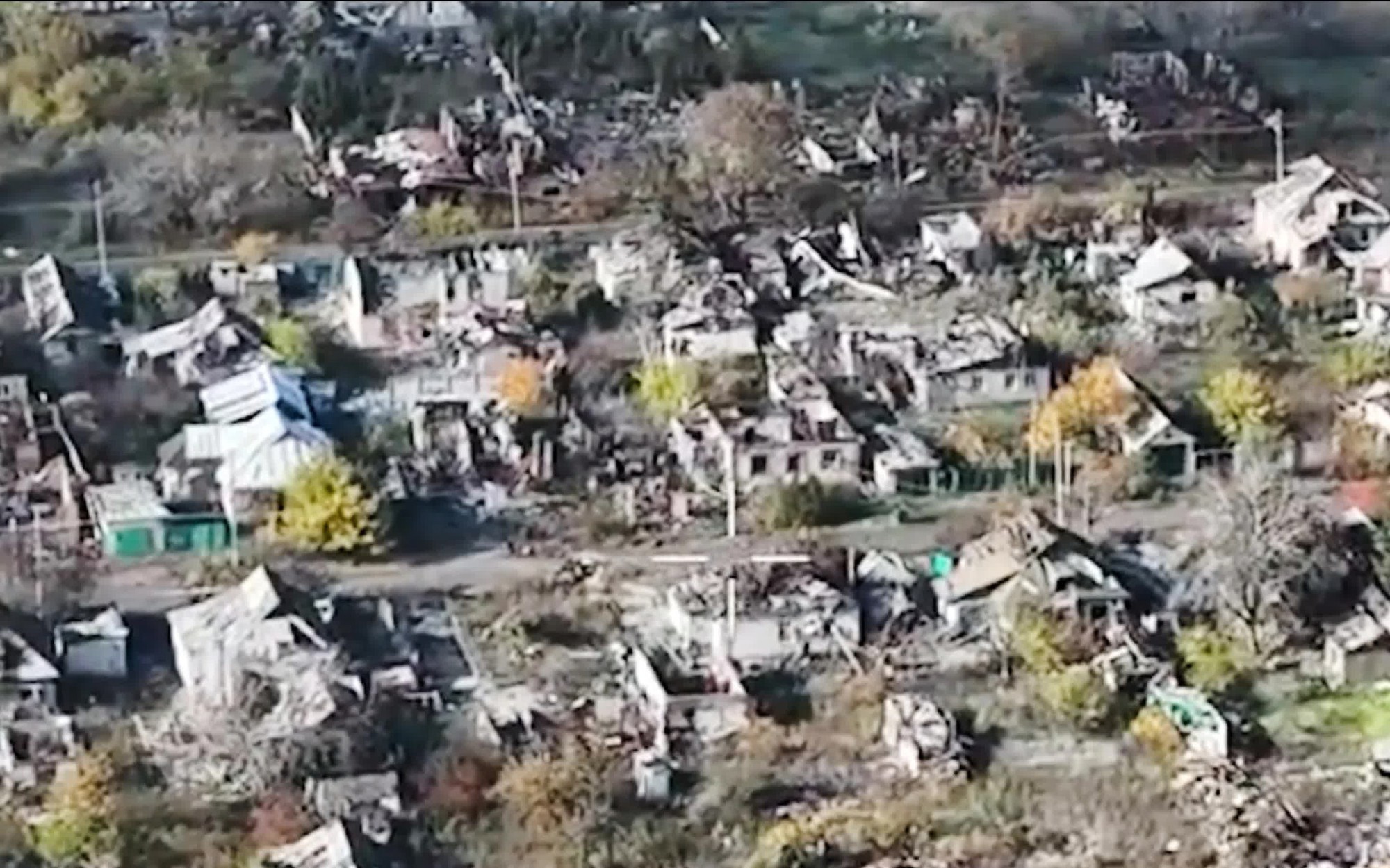 Ukraine đẩy lùi "80 đợt tấn công", Nga cố vây hãm Pokrovsk