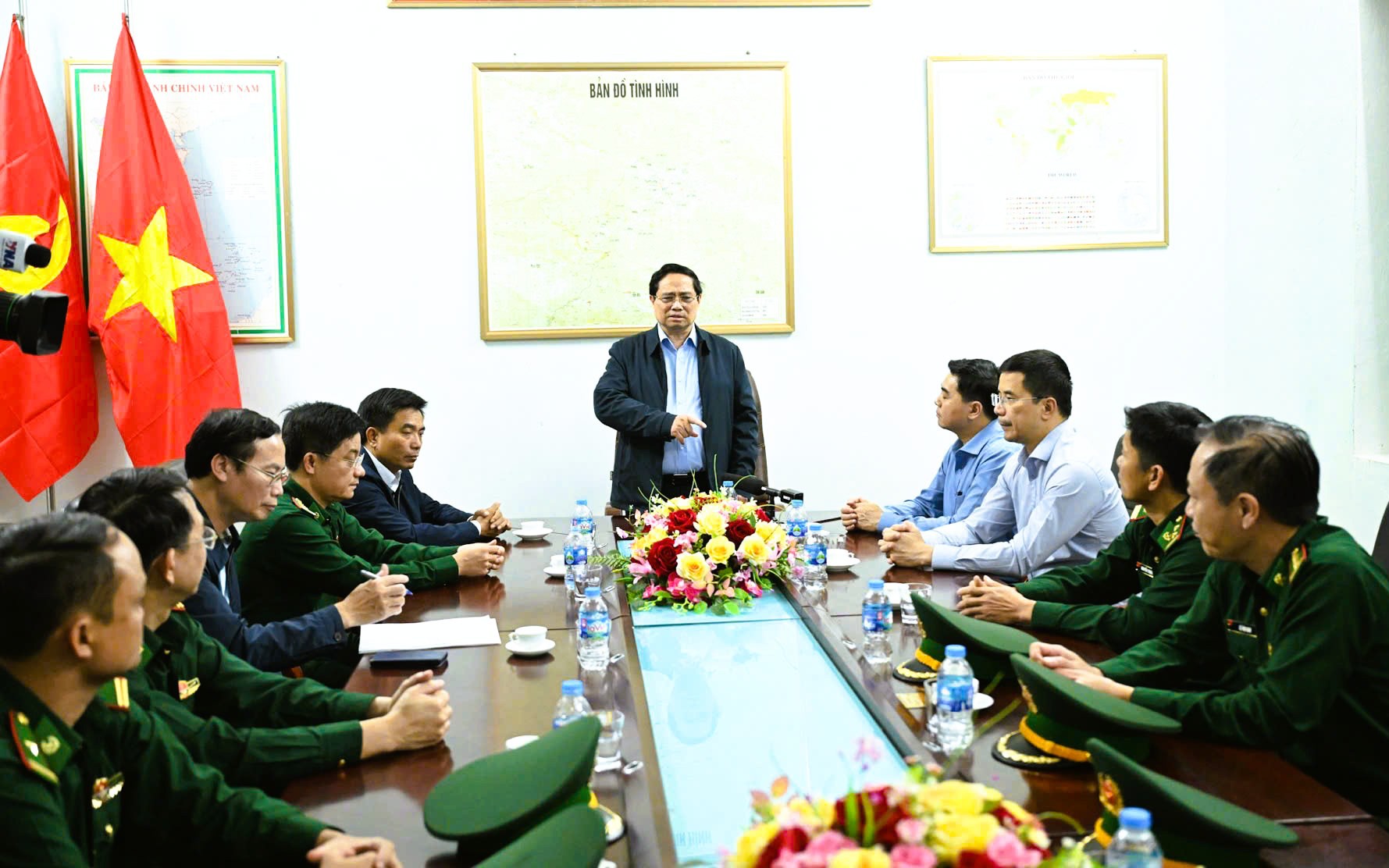 Thủ tướng Phạm Minh Chính thăm và làm việc với Đồn Biên phòng Yên Khương