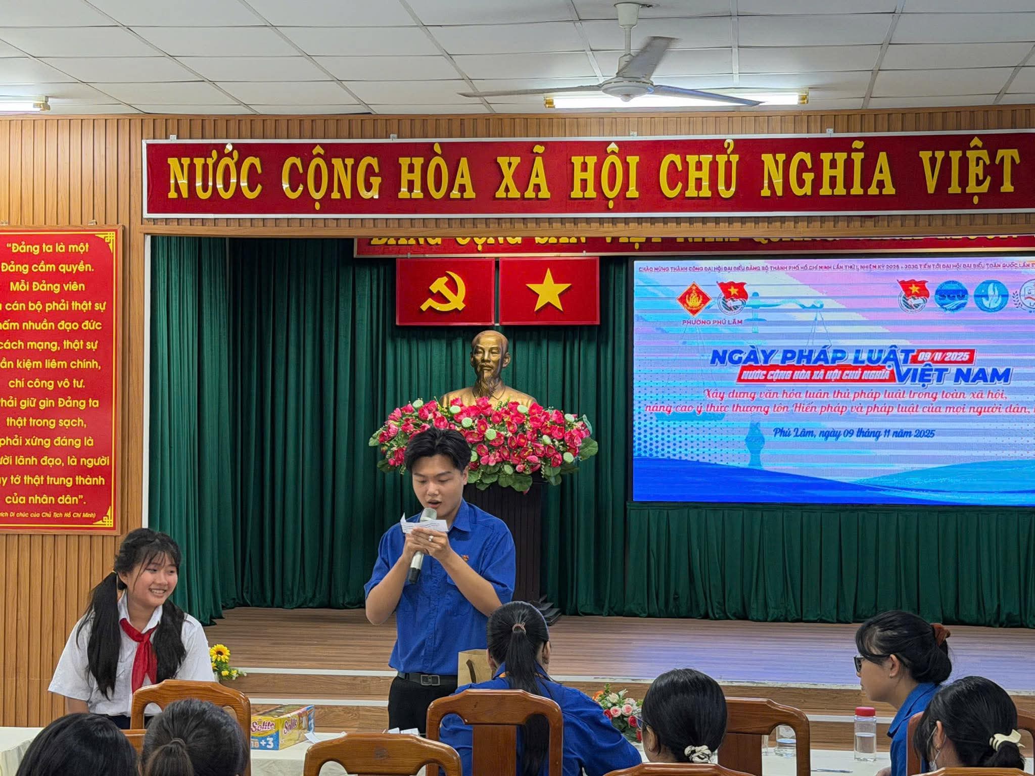 X&acirc;y dựng văn h&oacute;a tu&acirc;n thủ ph&aacute;p luật trong to&agrave;n x&atilde; hội - Ảnh 1.