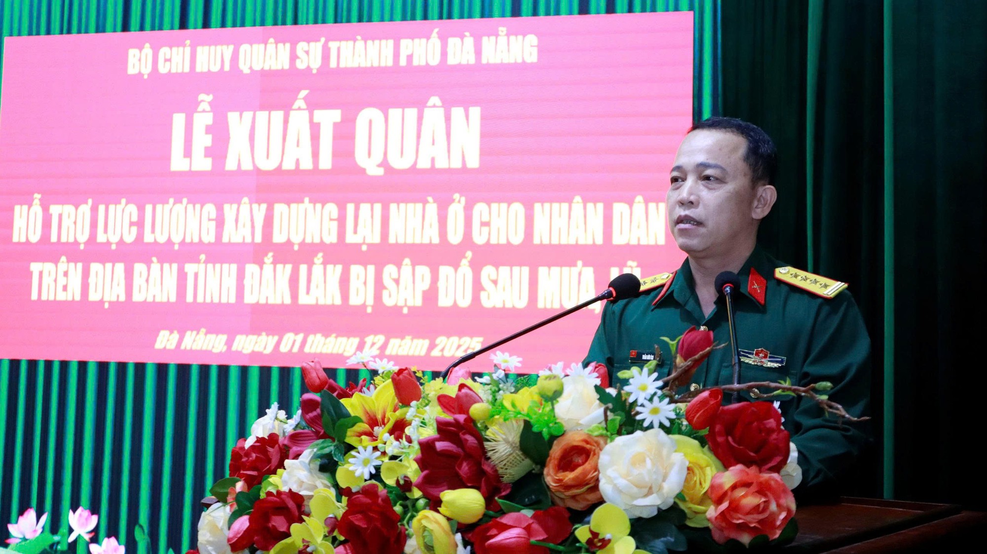 Đ&agrave; Nẵng xuất qu&acirc;n thực hiện Chiến dịch Quang Trung, dựng lại nh&agrave; cho d&acirc;n v&ugrave;ng lũ Đăk Lăk - Ảnh 1.