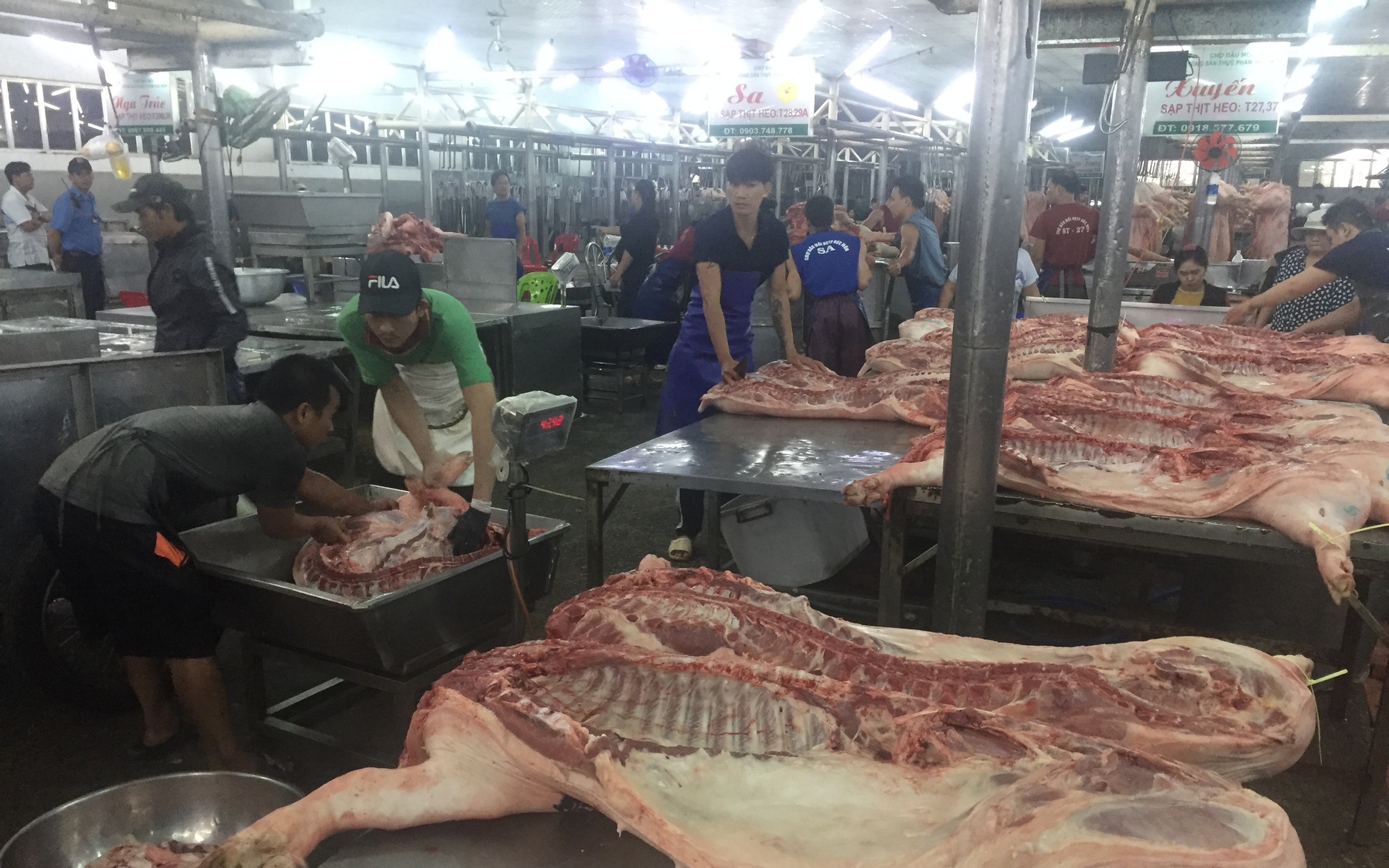 Giá heo hơi hôm nay, 2-12: Lập đỉnh mới - Ảnh 1.