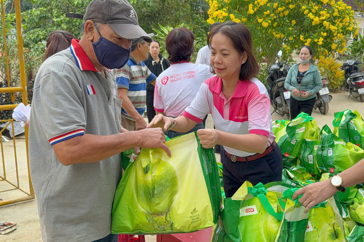 Saigon Co.op - Sức mạnh từ tinh thần tương th&acirc;n tương &aacute;i - Ảnh 22.