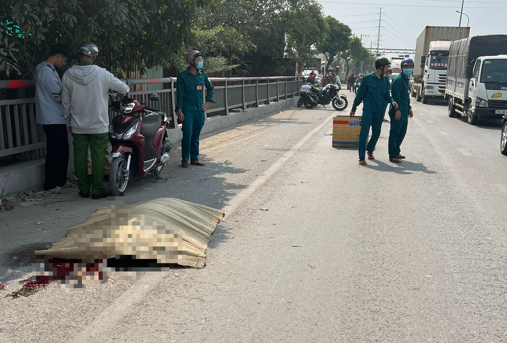 T&igrave;m t&agrave;i xế &ocirc; t&ocirc; g&acirc;y tai nạn ở đường V&otilde; Ch&iacute; C&ocirc;ng, TPHCM - Ảnh 1.