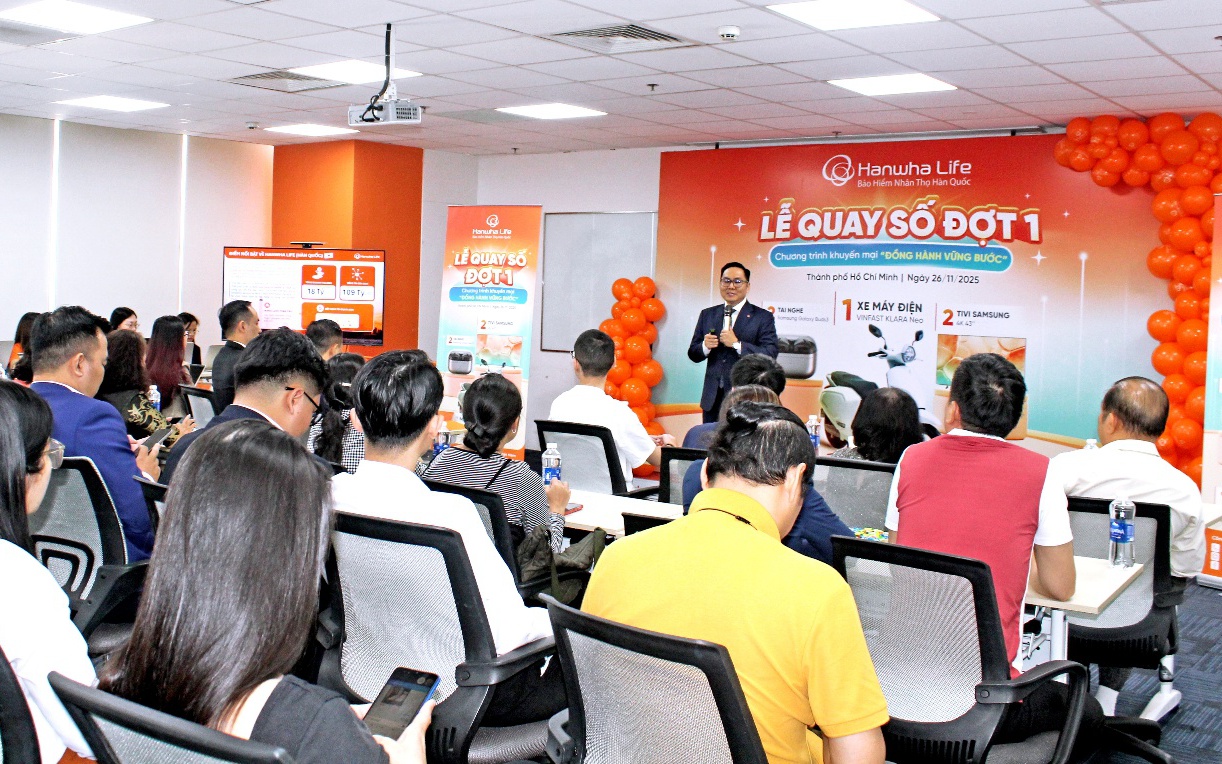 Hanwha Life công bố khách hàng trúng thưởng đợt đầu chương trình khuyến mại “Đồng Hành Vững Bước”