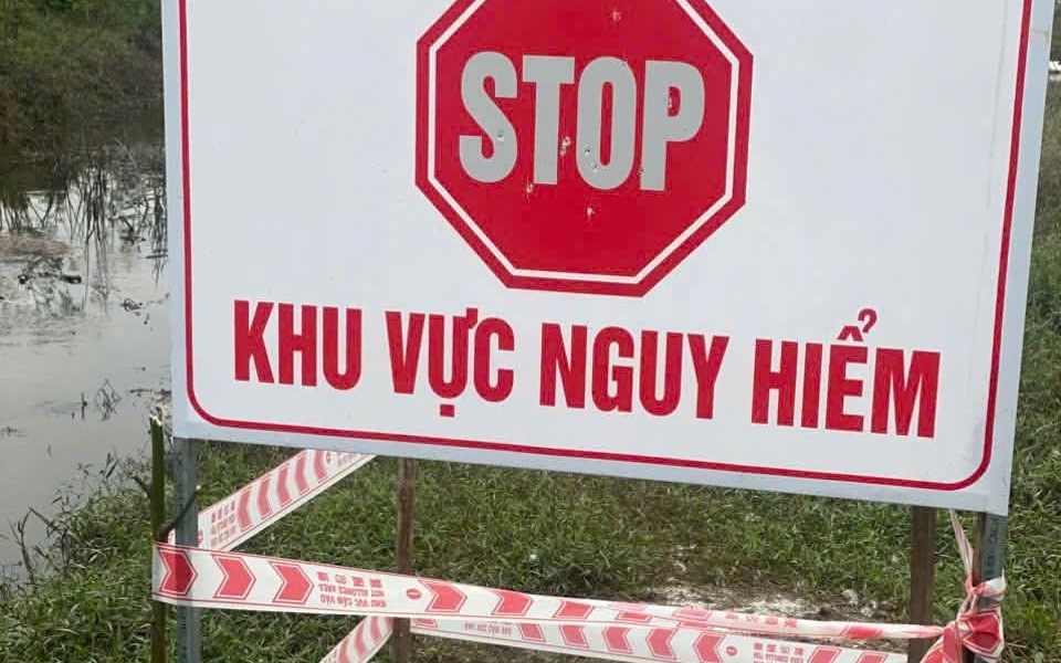 Xử lý 2 quả đạn pháo sau tin báo "khẩn" của người dân