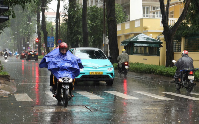 Dự báo thời tiết hôm nay, 10-12: TPHCM và Nam Bộ tăng mưa