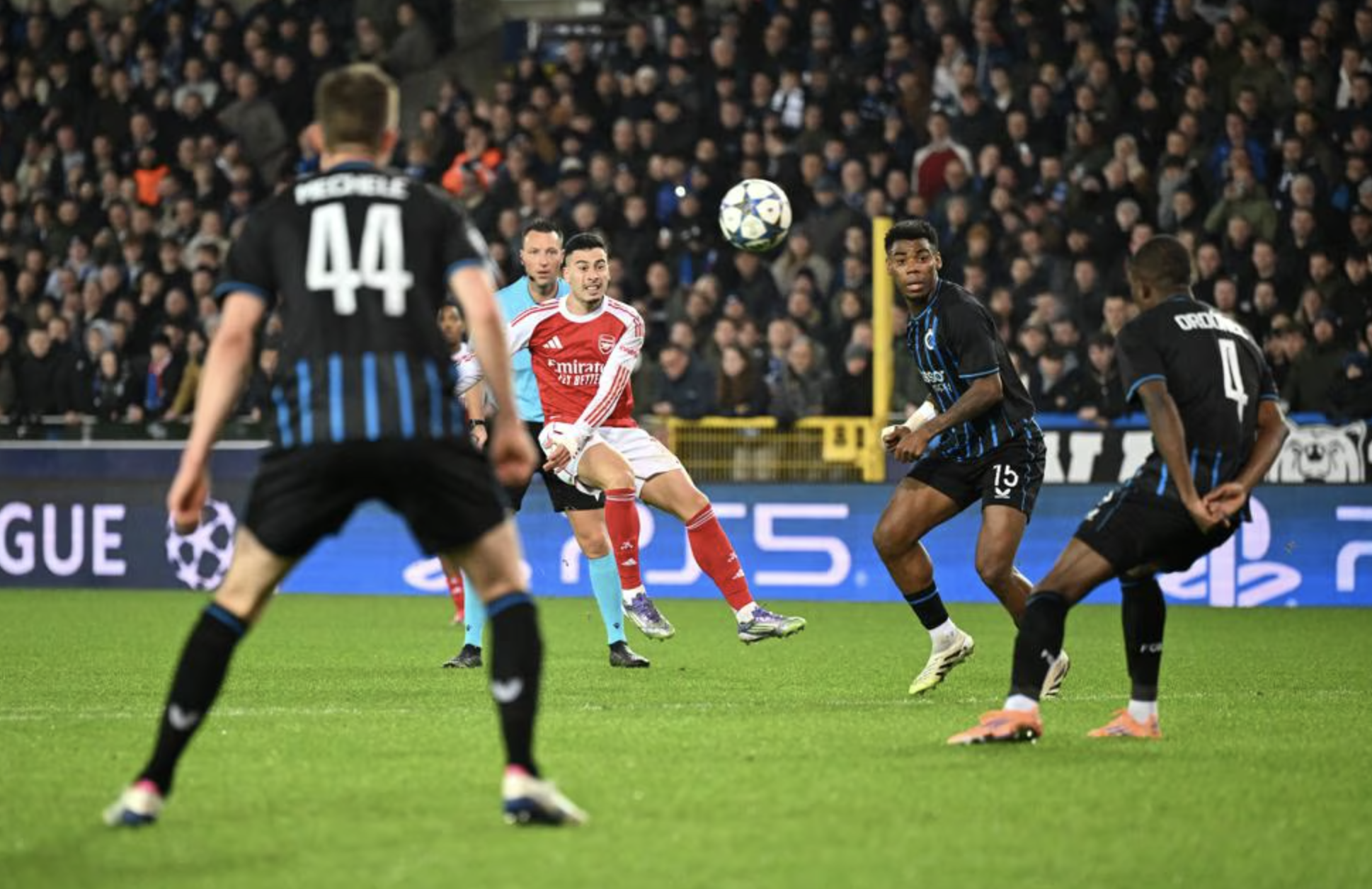 "Si&ecirc;u dự bị" Madueke rực s&aacute;ng, Arsenal nối d&agrave;i mạch to&agrave;n thắng - Ảnh 4.