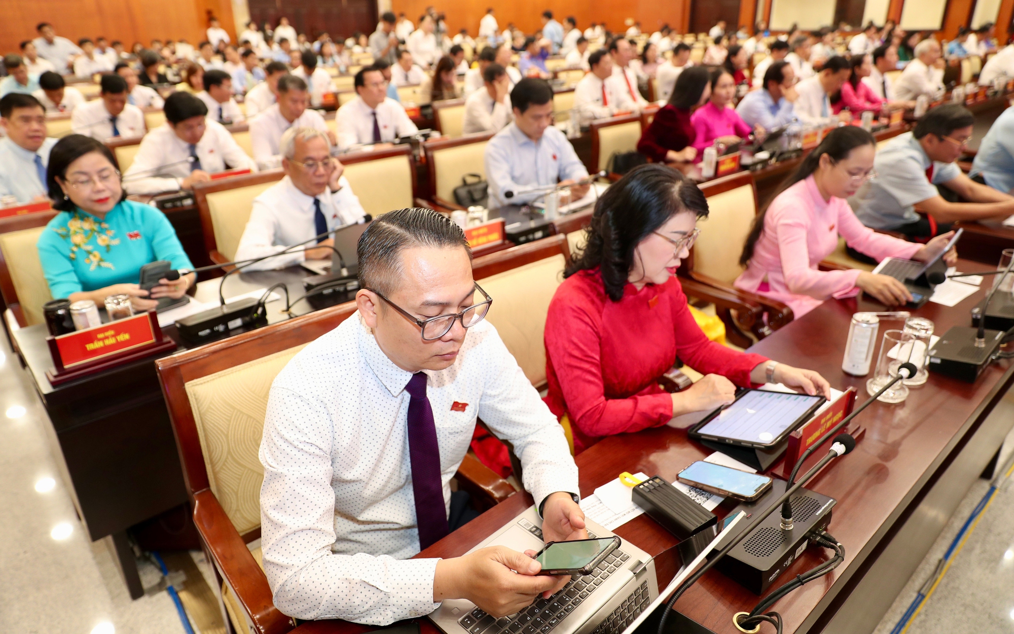 Hơn 50 nghị quyết vì tương lai siêu đô thị