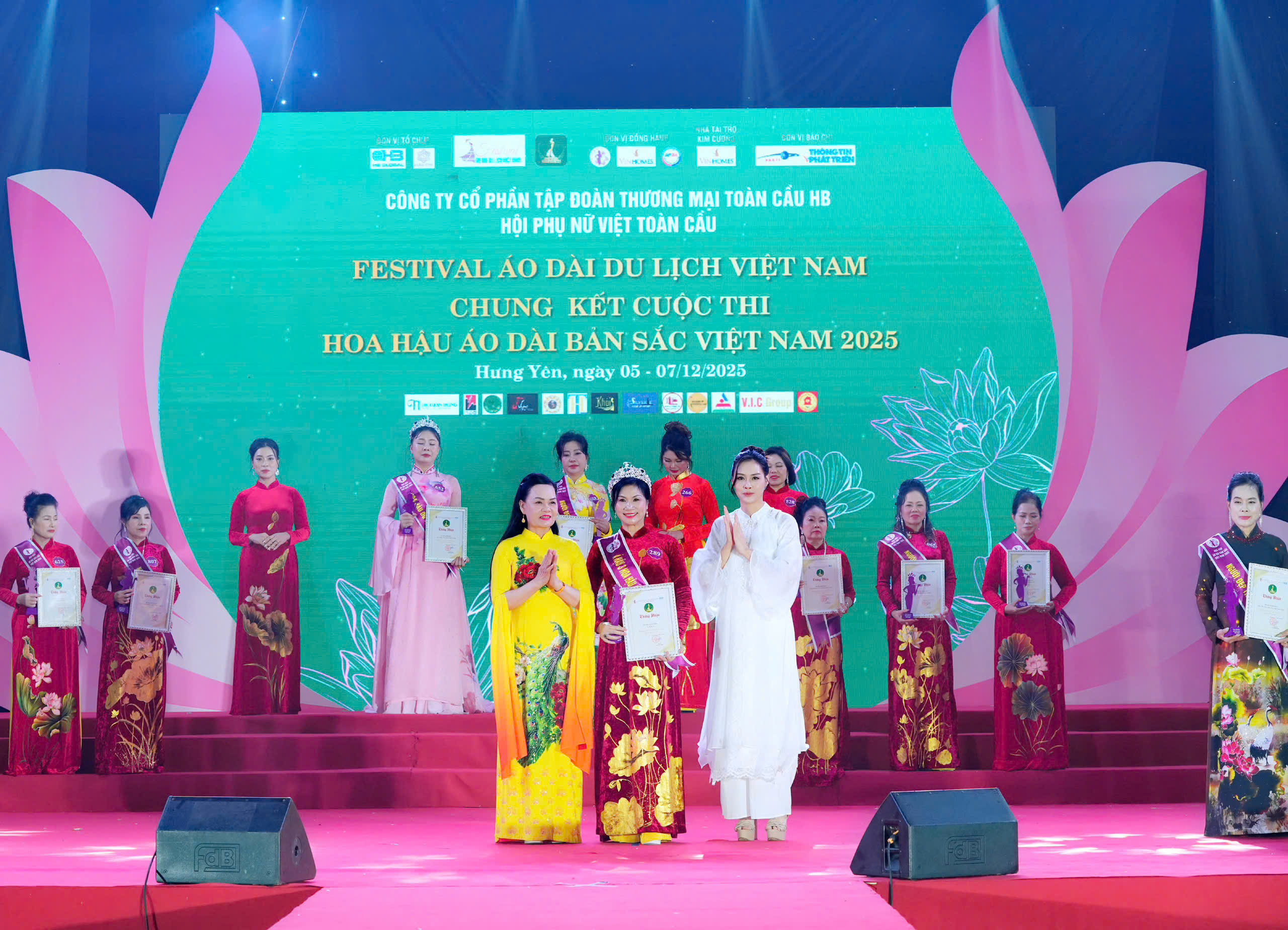 Hoa hậu nh&acirc;n &aacute;i Đậu Hằng Nga ngồi &ldquo;ghế n&oacute;ng&rdquo; Hoa hậu &Aacute;o d&agrave;i Bản sắc Việt Nam 2025 - Ảnh 4.