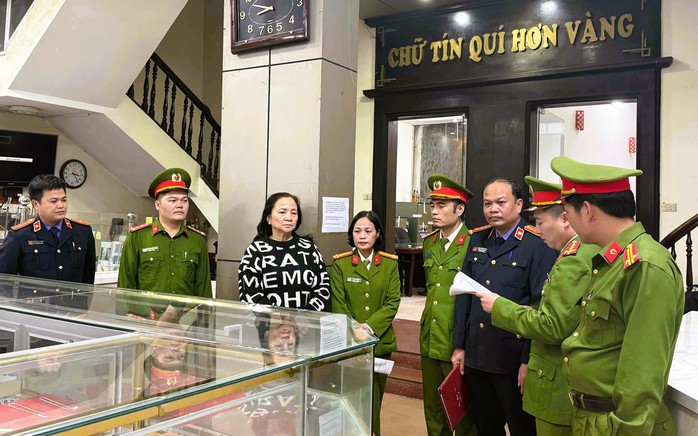 Bắt giữ chủ tiệm vàng Kim Chung ở thanh hóa: Hé lộ giai đoạn tăng vốn thần tốc - Ảnh 1.