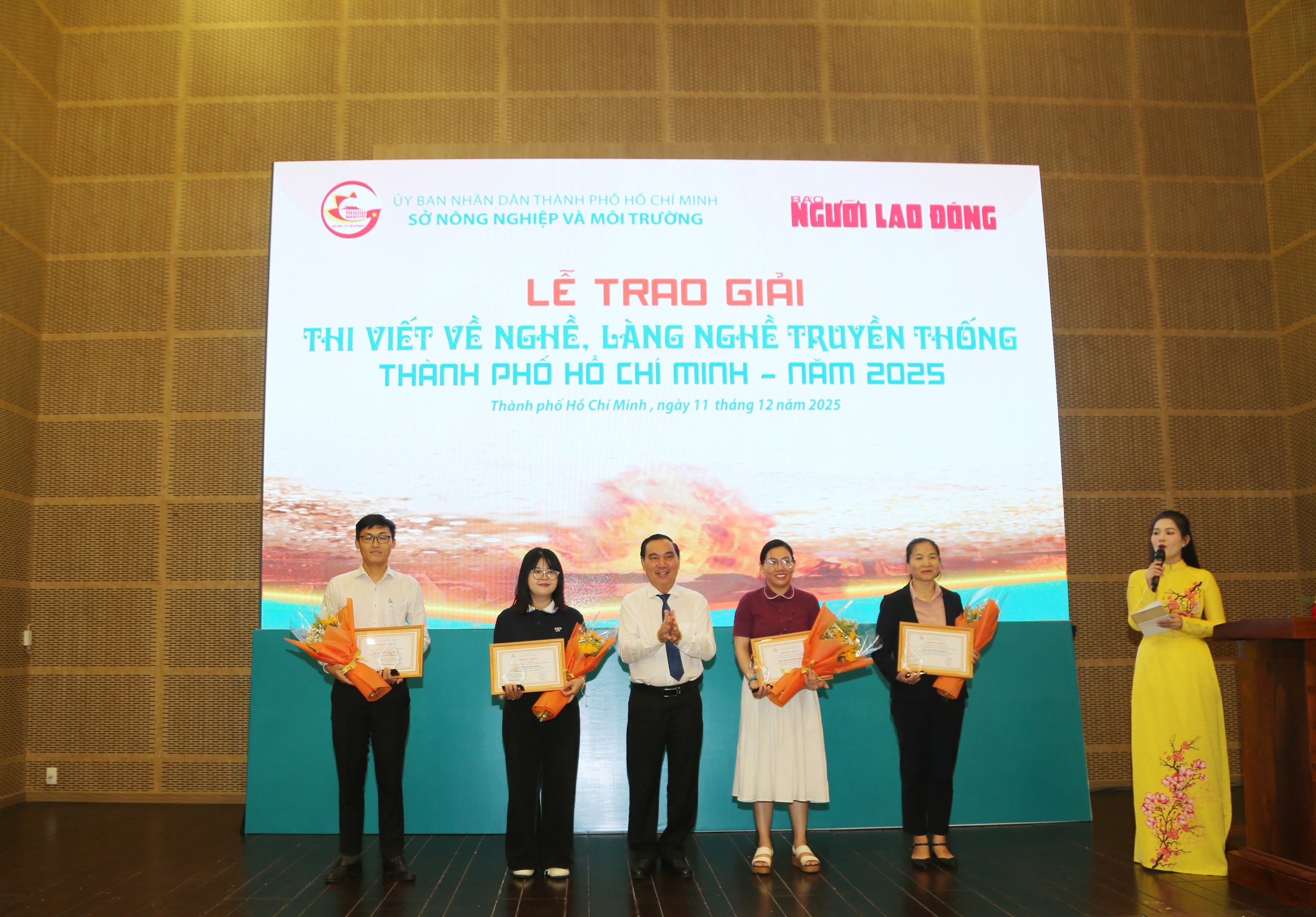 Trao giải Cuộc thi viết về nghề, l&agrave;ng nghề truyền thống TPHCM năm 2025 - Ảnh 6.