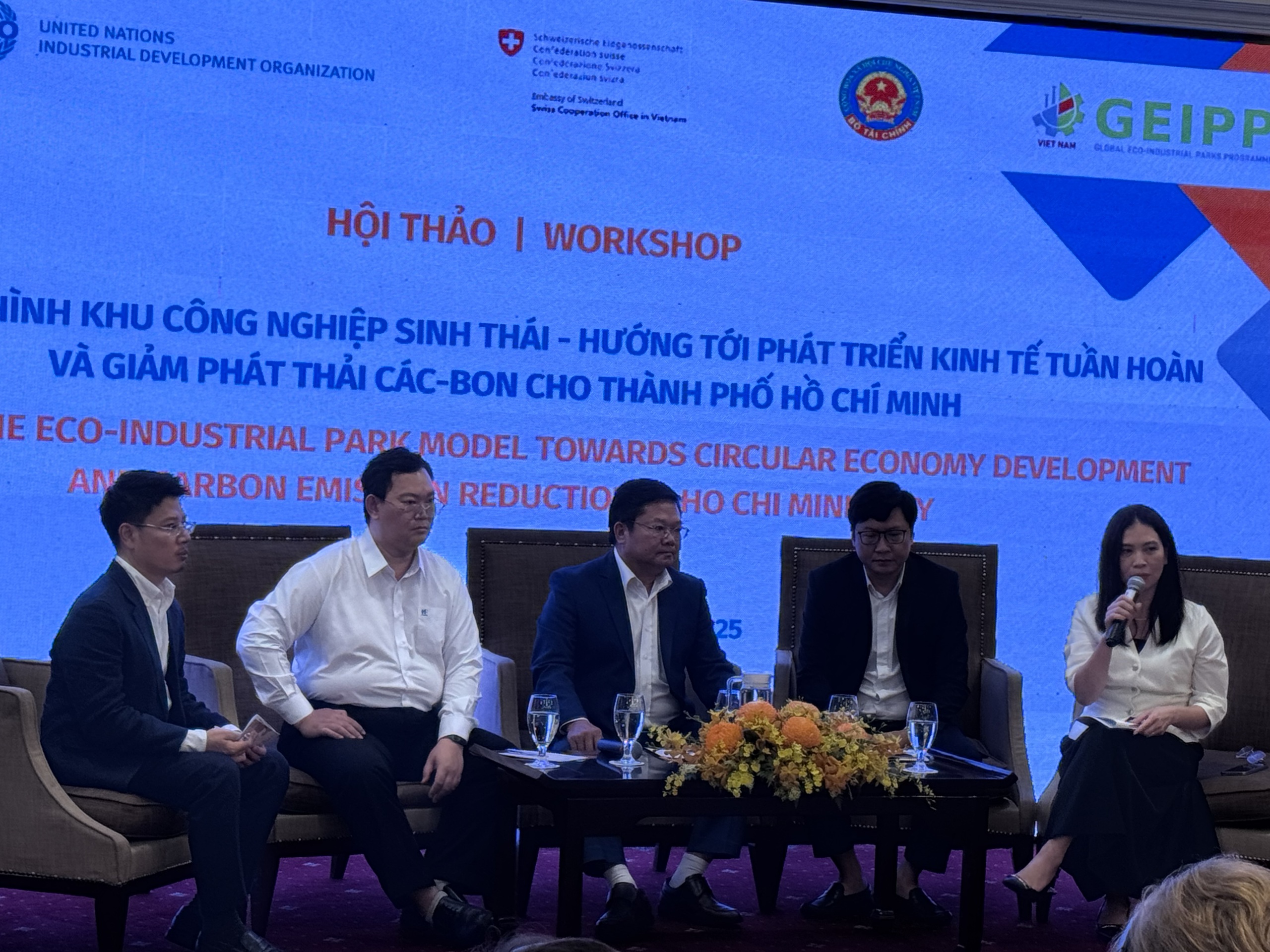 Doanh nghiệp c&ograve;n ngại chuyển đổi khu c&ocirc;ng nghiệp sinh th&aacute;i - Ảnh 1.