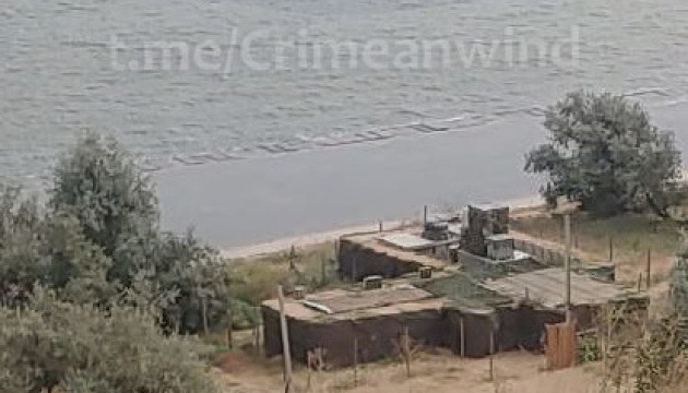 Diễn biến “nóng” liên tiếp tại bán đảo Crimea do Nga kiểm soát - Ảnh 2.