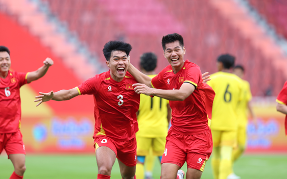 Xác định 4 đội vào bán kết bóng đá nam SEA Games 33 - Ảnh 2.