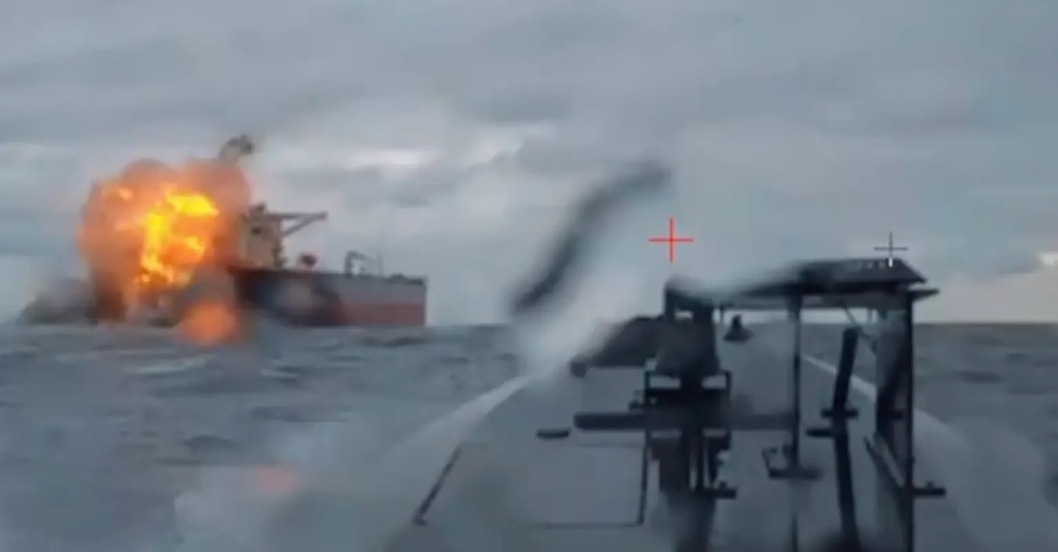 Ukraine “dội mưa” UAV vào Moscow, nhắm vào “hạm đội bóng tối” Nga - Ảnh 2.