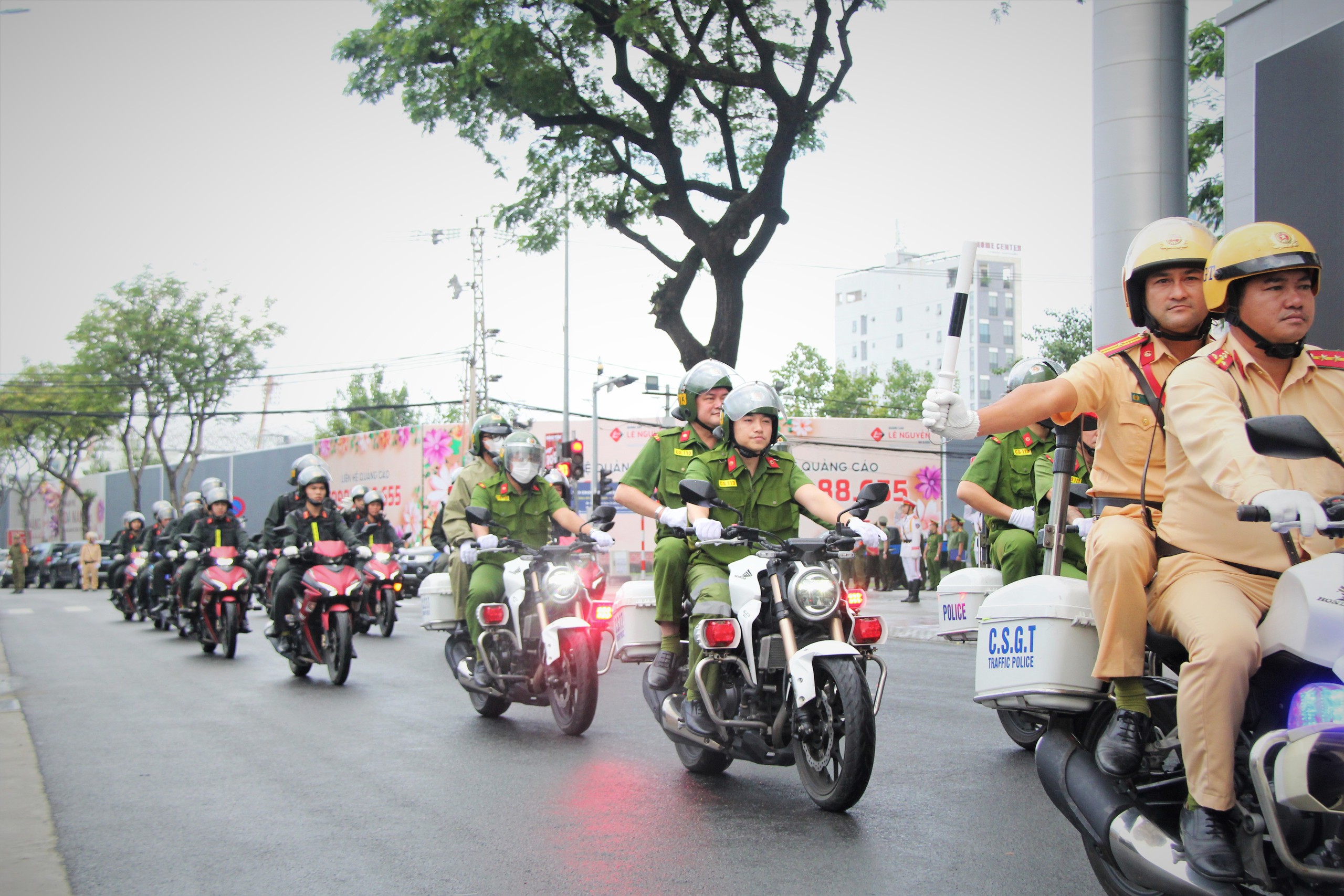 C&ocirc;ng an Đ&agrave; Nẵng ra qu&acirc;n cao điểm bảo đảm an ninh trật tự trước c&aacute;c sự kiện trọng điểm - Ảnh 7.