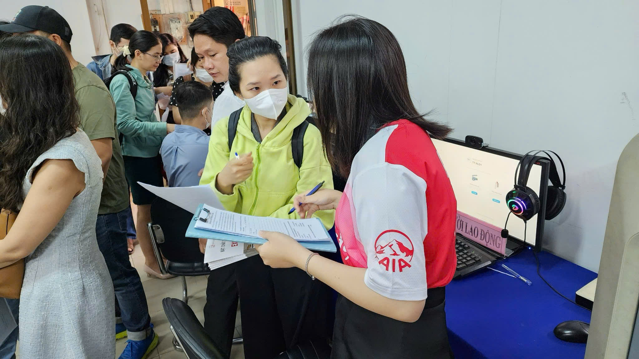 TPHCM cần 18.000 lao động dịp cuối năm: Doanh nghiệp n&agrave;o đang tuyển mạnh? - Ảnh 2.