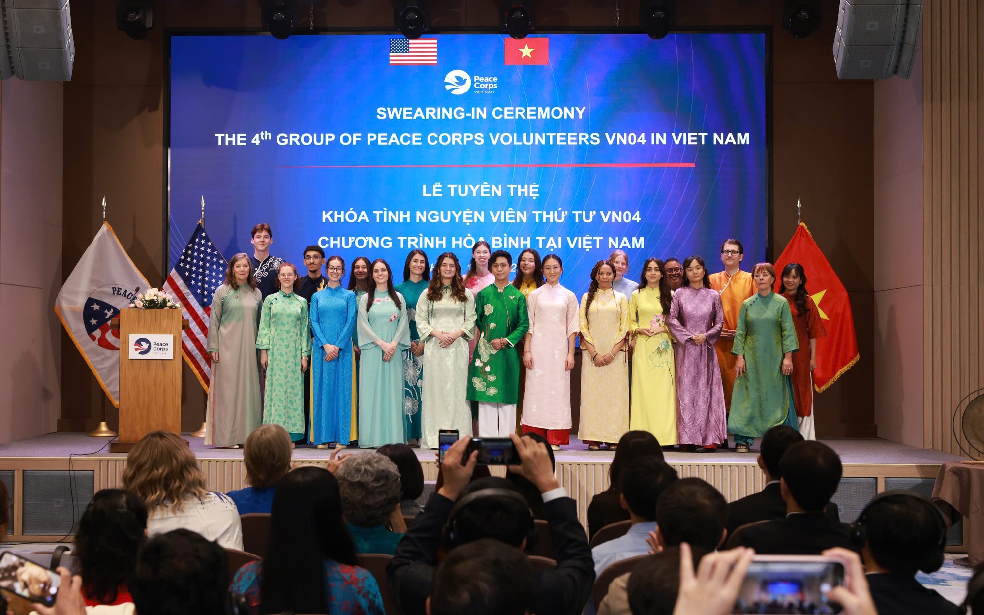 19 tình nguyện viên Mỹ tham gia dạy tiếng Anh tại Hà Nội và TP HCM