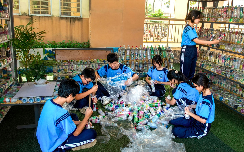 Thị trường nhựa tái chế nhập nhèm, người tiêu dùng "mù mờ" thông tin