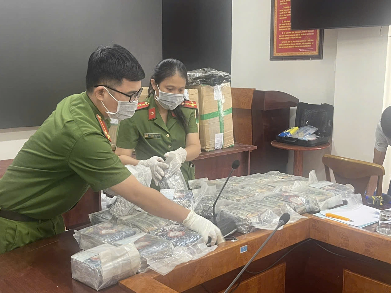 Triệt ph&aacute; đường d&acirc;y ma t&uacute;y 1 . 500 Tỉ đồng: Chi tiết vụ chuy&ecirc;n &aacute;n lớn nhất năm - Ảnh 1.