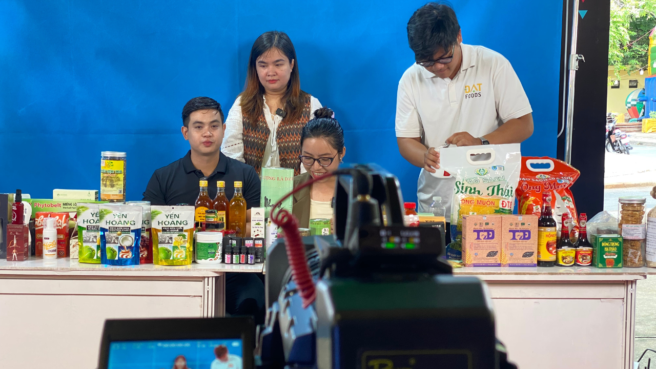 Livestream bán hàng: Không nói bừa để bảo vệ người tiêu dùng - Ảnh 1.