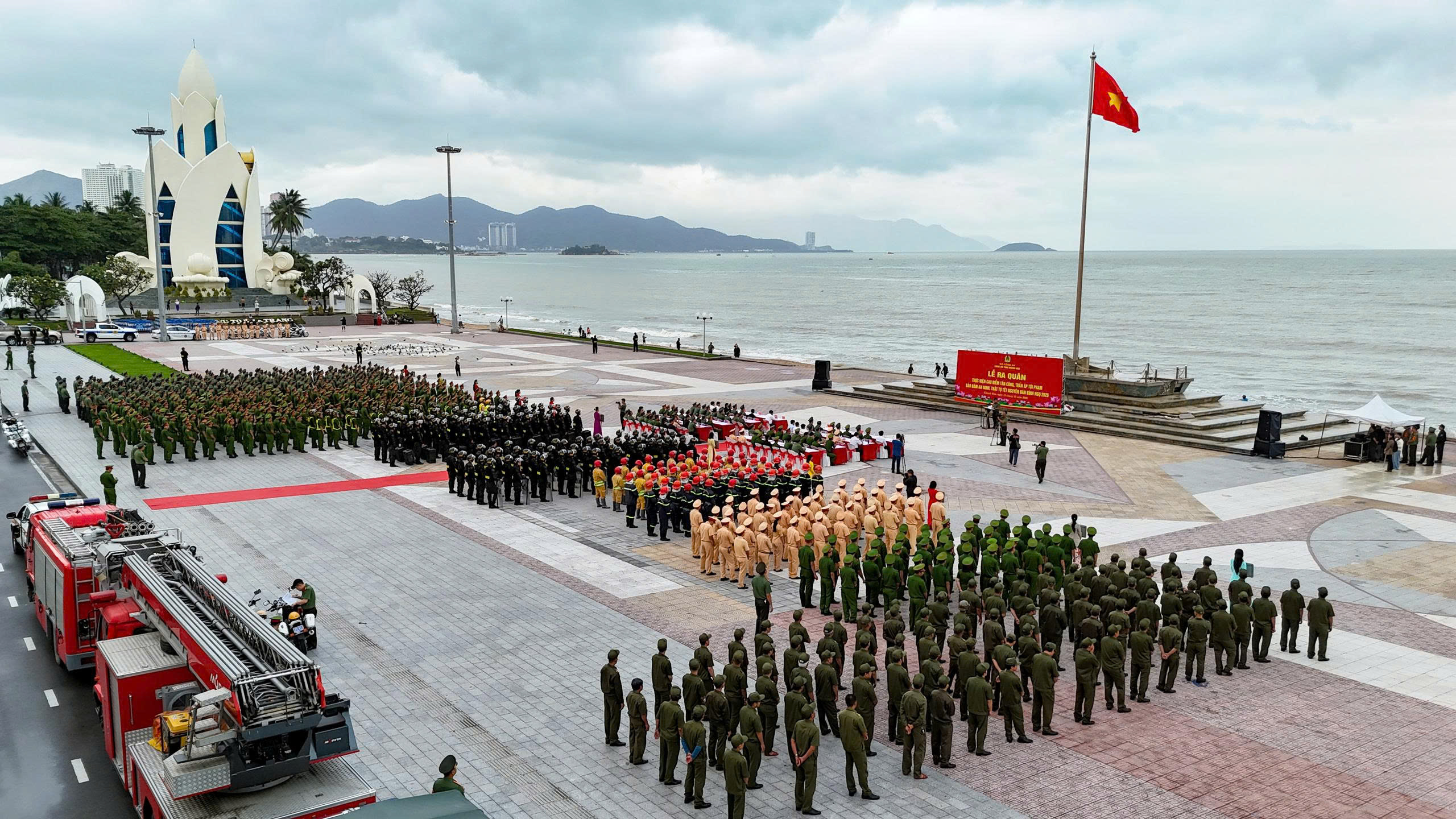 Ra qu&acirc;n trấn &aacute;p tội phạm Tết B&iacute;nh Ngọ 2026 - Ảnh 1.