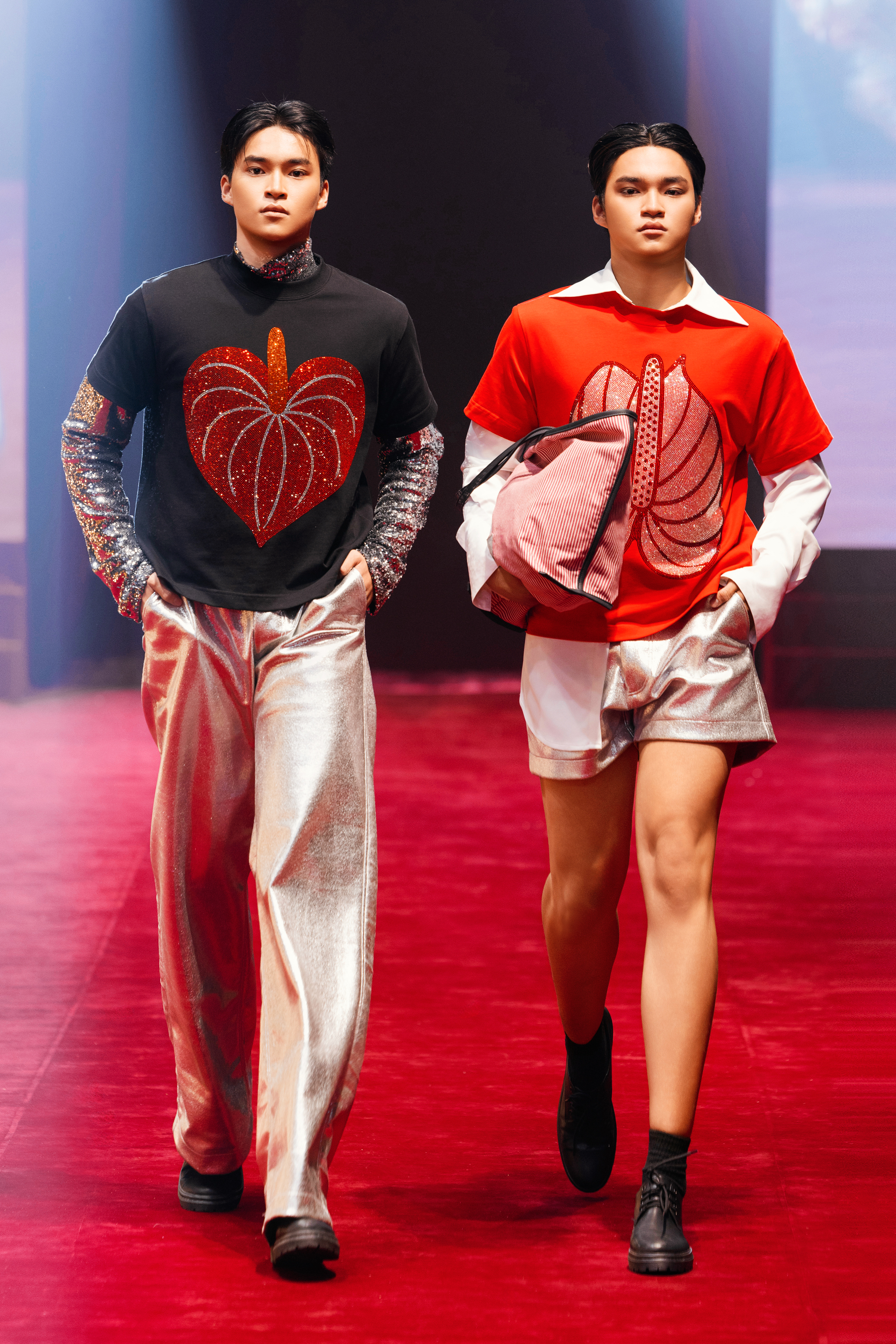 H'Hen Ni&ecirc; thần th&aacute;i mở m&agrave;n cho Extra men show  - Ảnh 9.