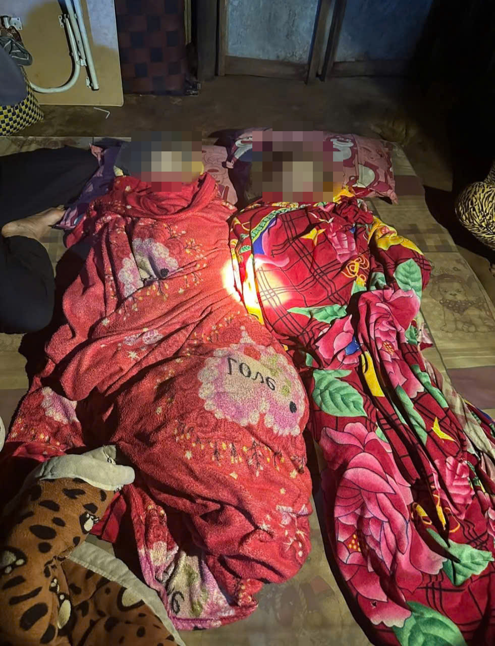 Mẹ bàng hoàng phát hiện 2 con nhỏ tử vong Do đuối nước dưới hồ ở Đắk Lắk - Ảnh 1.