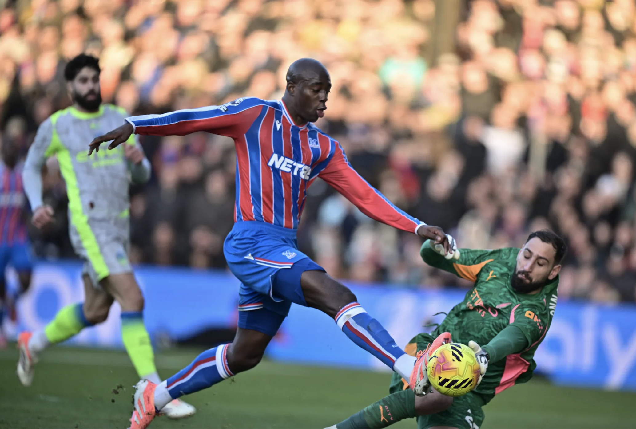 Man City đè bẹp Crystal Palace tại Selhurst Park - Ảnh 1.