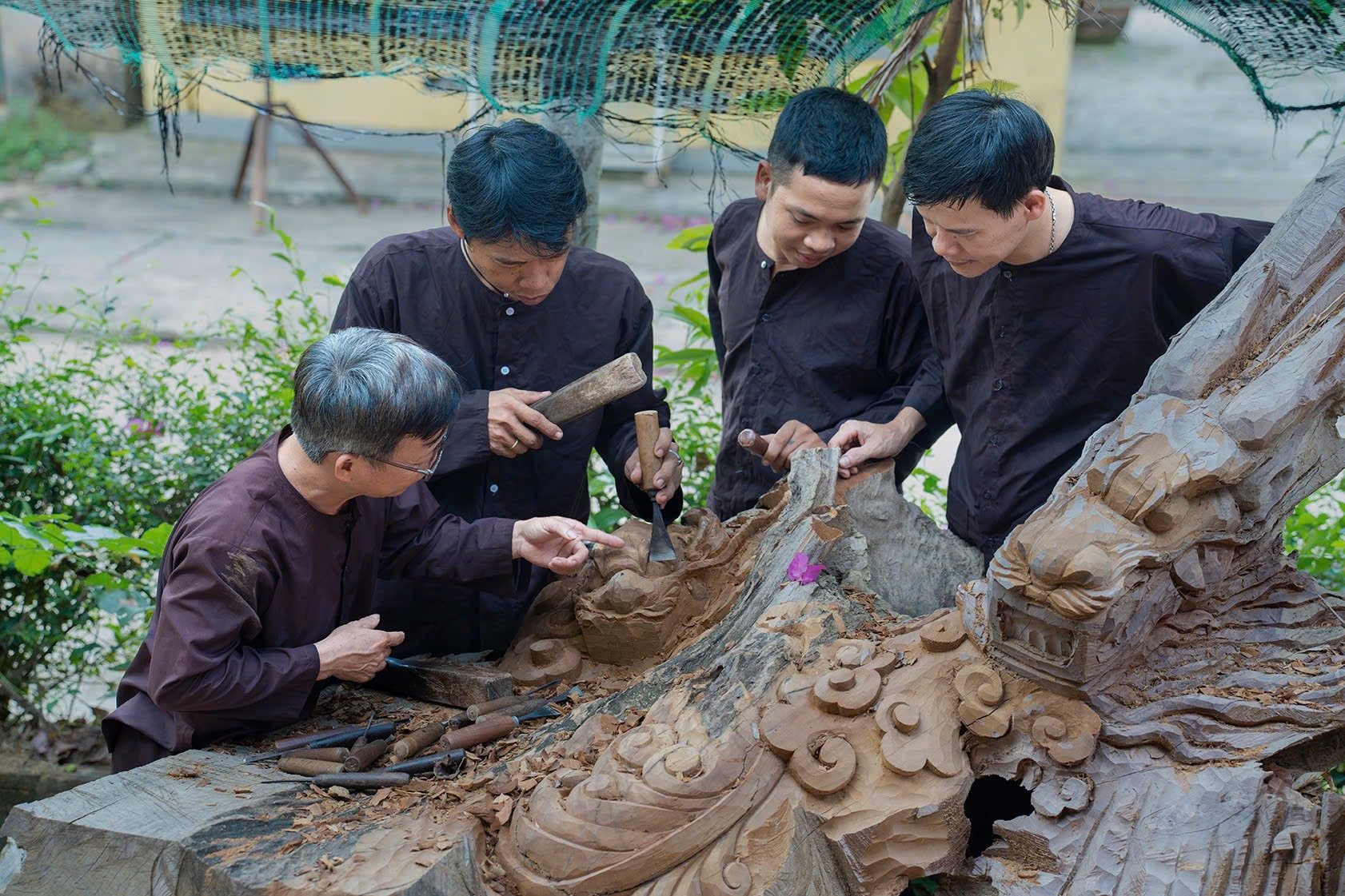 Làm mộc thủ công phục hồi nghề truyền thống - Ảnh 8.