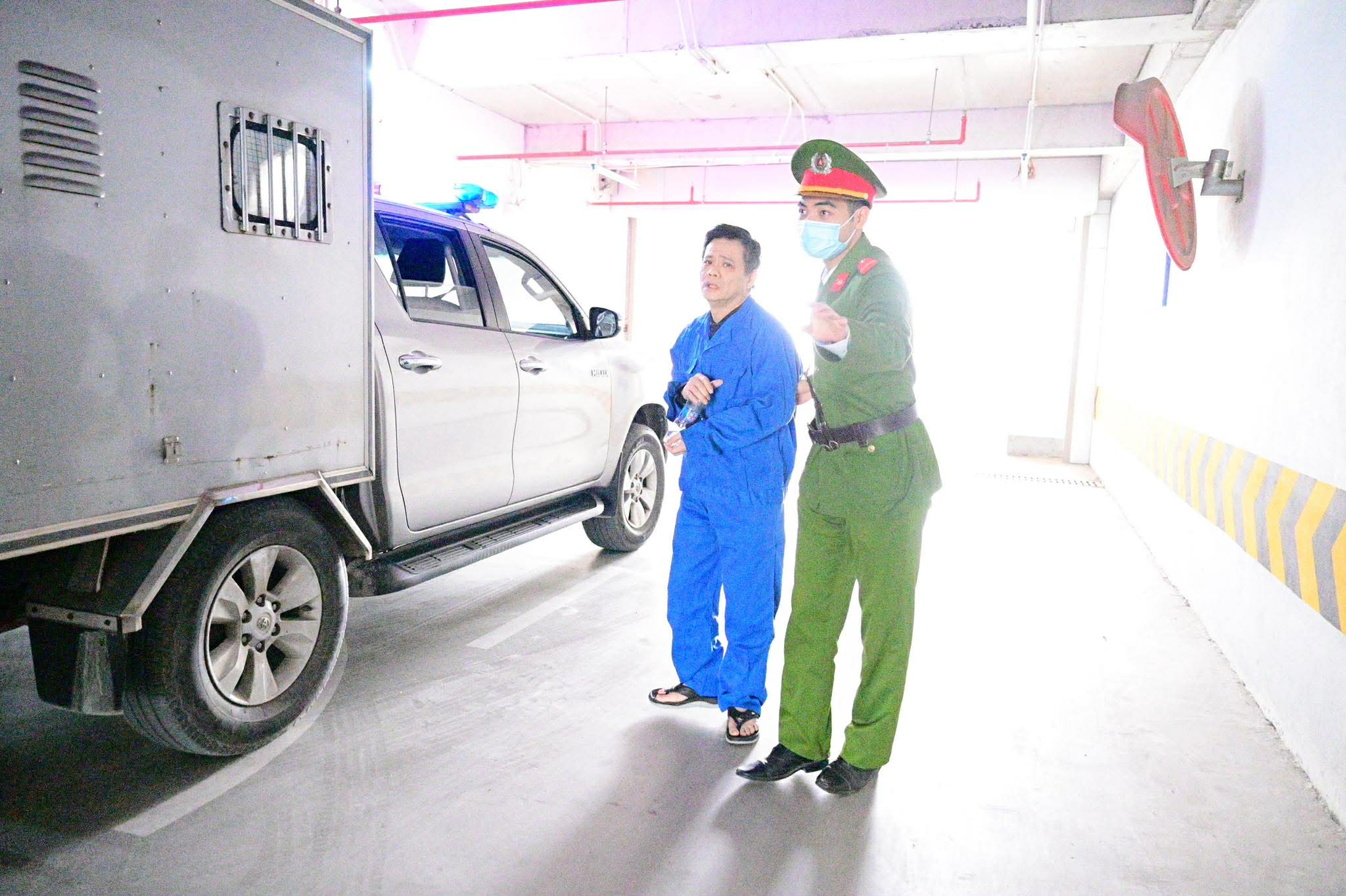 Cựu ph&oacute; ch&aacute;nh &aacute;n TAND Cấp cao tại Đ&agrave; Nẵng Phạm Việt Cường hầu to&agrave; - Ảnh 2.