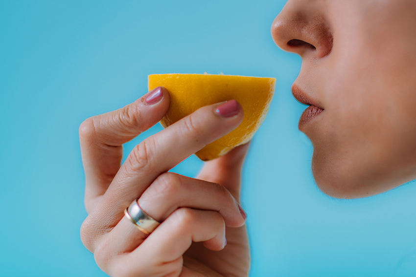 Mũi k&eacute;m nhạy c&oacute; thể l&agrave; lời cảnh b&aacute;o về những bệnh n&agrave;y - Ảnh 1.