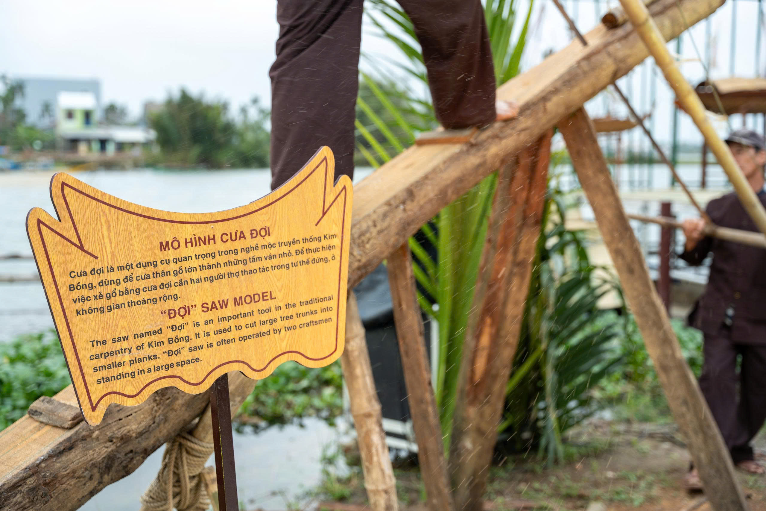 Làm mộc thủ công phục hồi nghề truyền thống - Ảnh 11.
