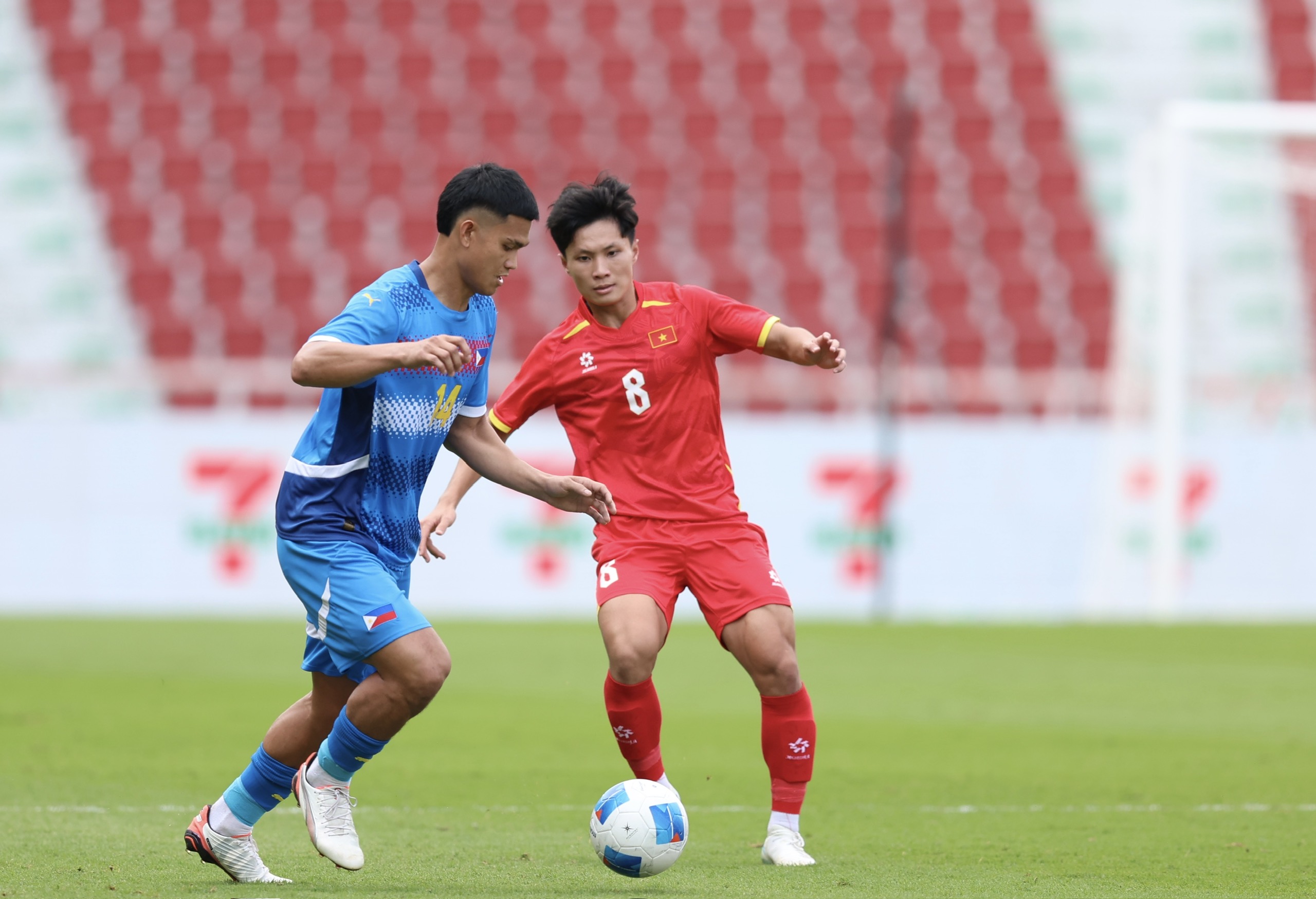 X&aacute;c định hai đội v&agrave;o chung kết b&oacute;ng đ&aacute; nam SEA Games 33 - Ảnh 2.