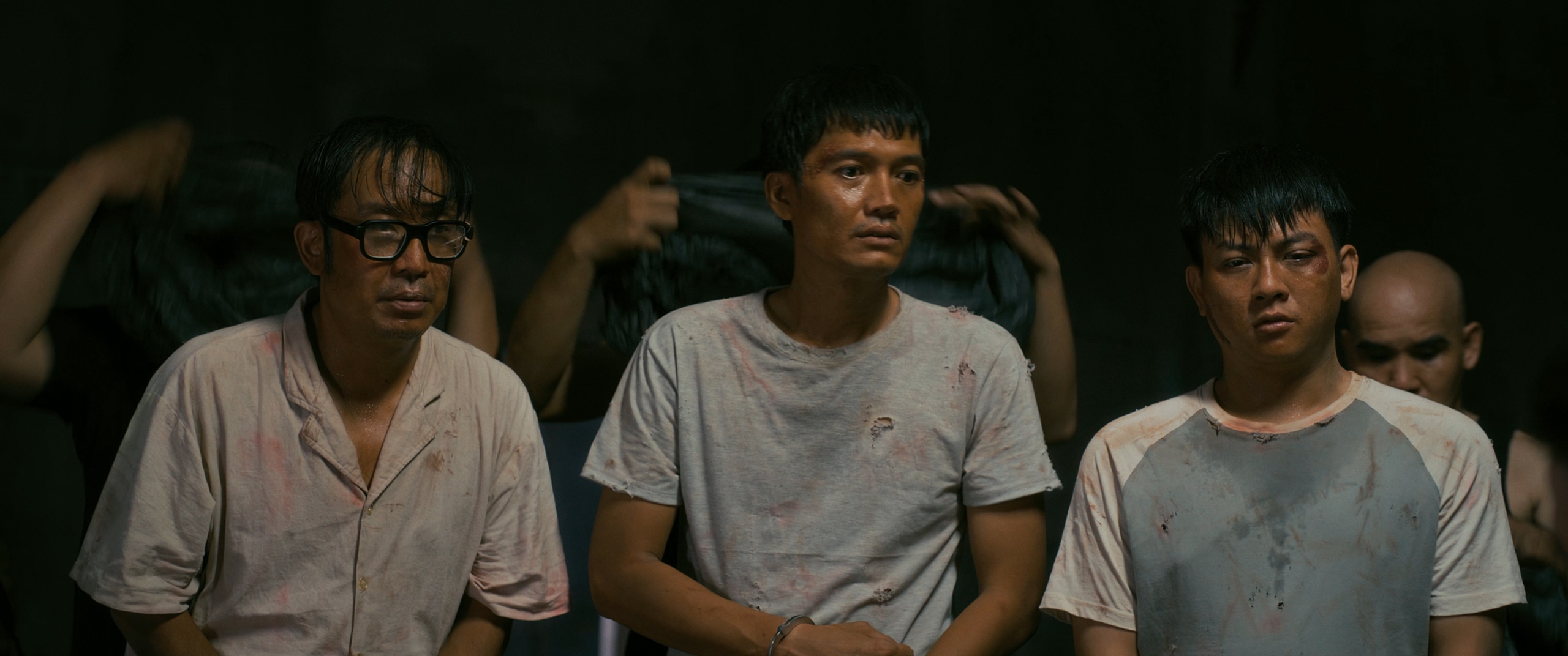 Hoài Lâm, Quang Tuấn bị tra tấn dồn dập, quyết "chơi tới bến" - Ảnh 3.