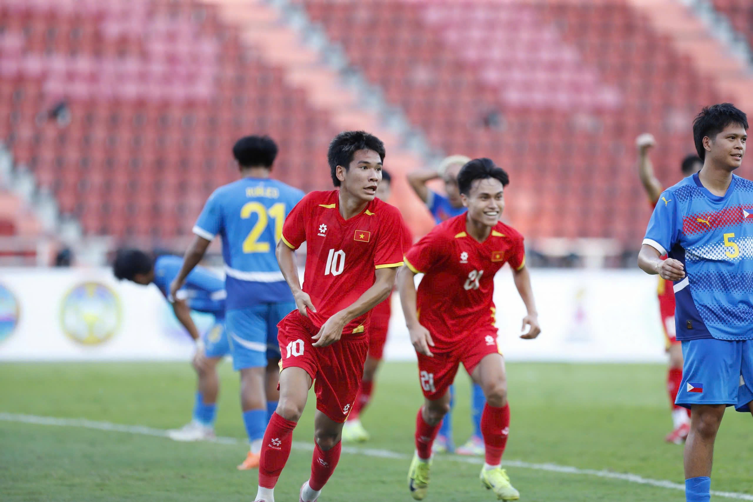 "K&eacute;p phụ" tỏa s&aacute;ng - Ảnh 1.