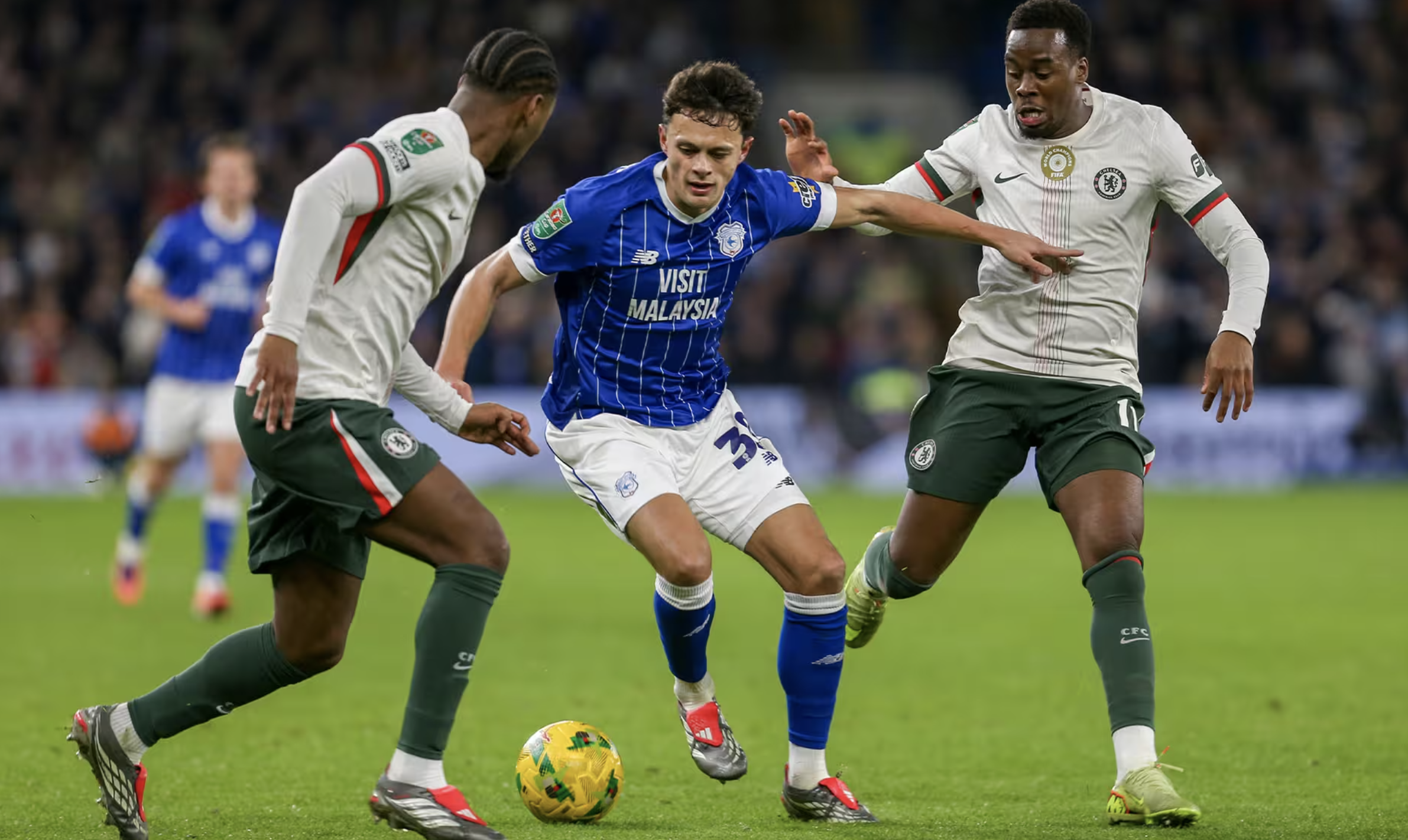 Si&ecirc;u dự bị b&ugrave;ng nổ trước Cardiff, Chelsea gi&agrave;nh v&eacute; b&aacute;n kết C&uacute;p Li&ecirc;n đo&agrave;n - Ảnh 2.